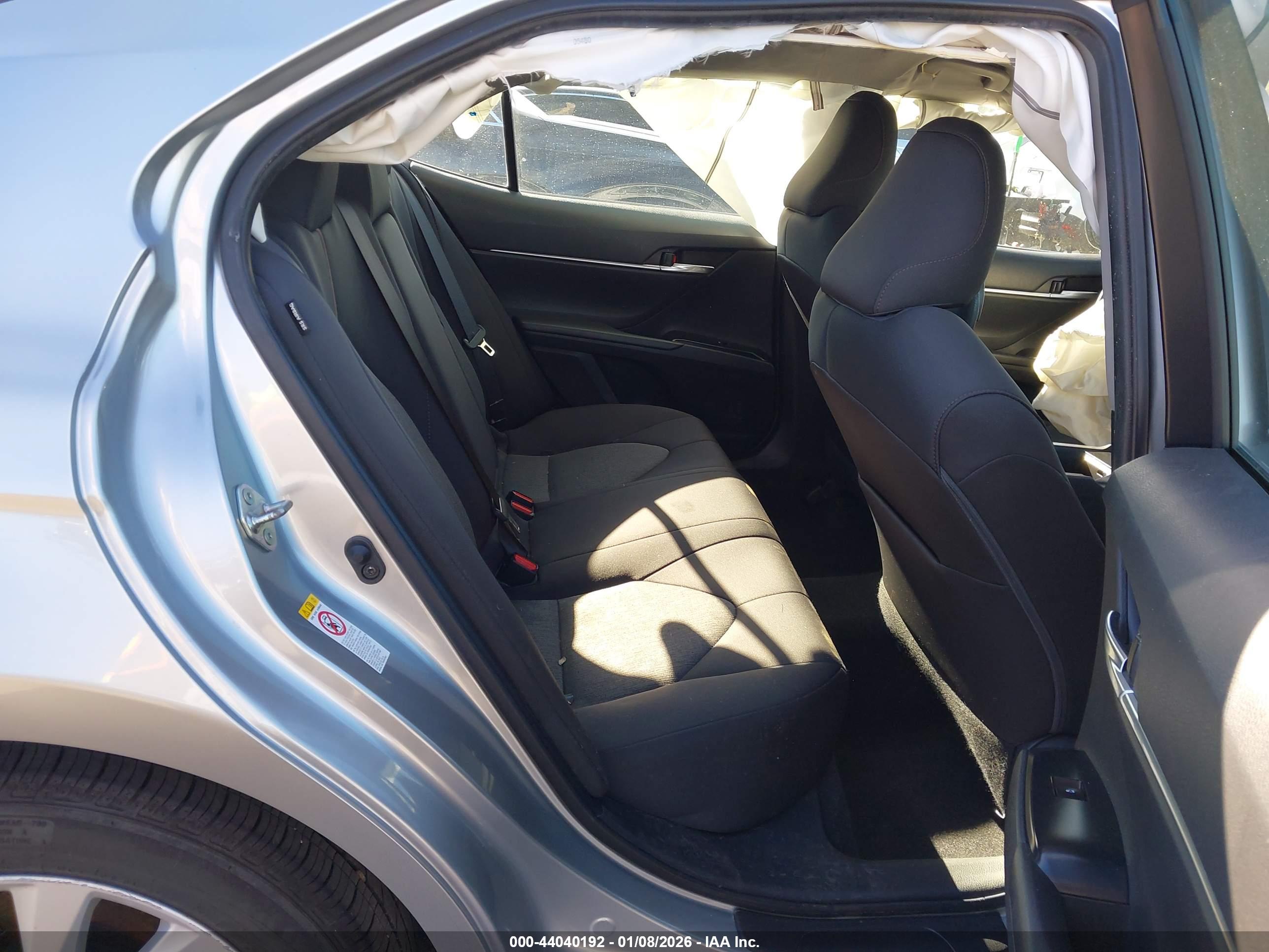 TOYOTA CAMRY image 8