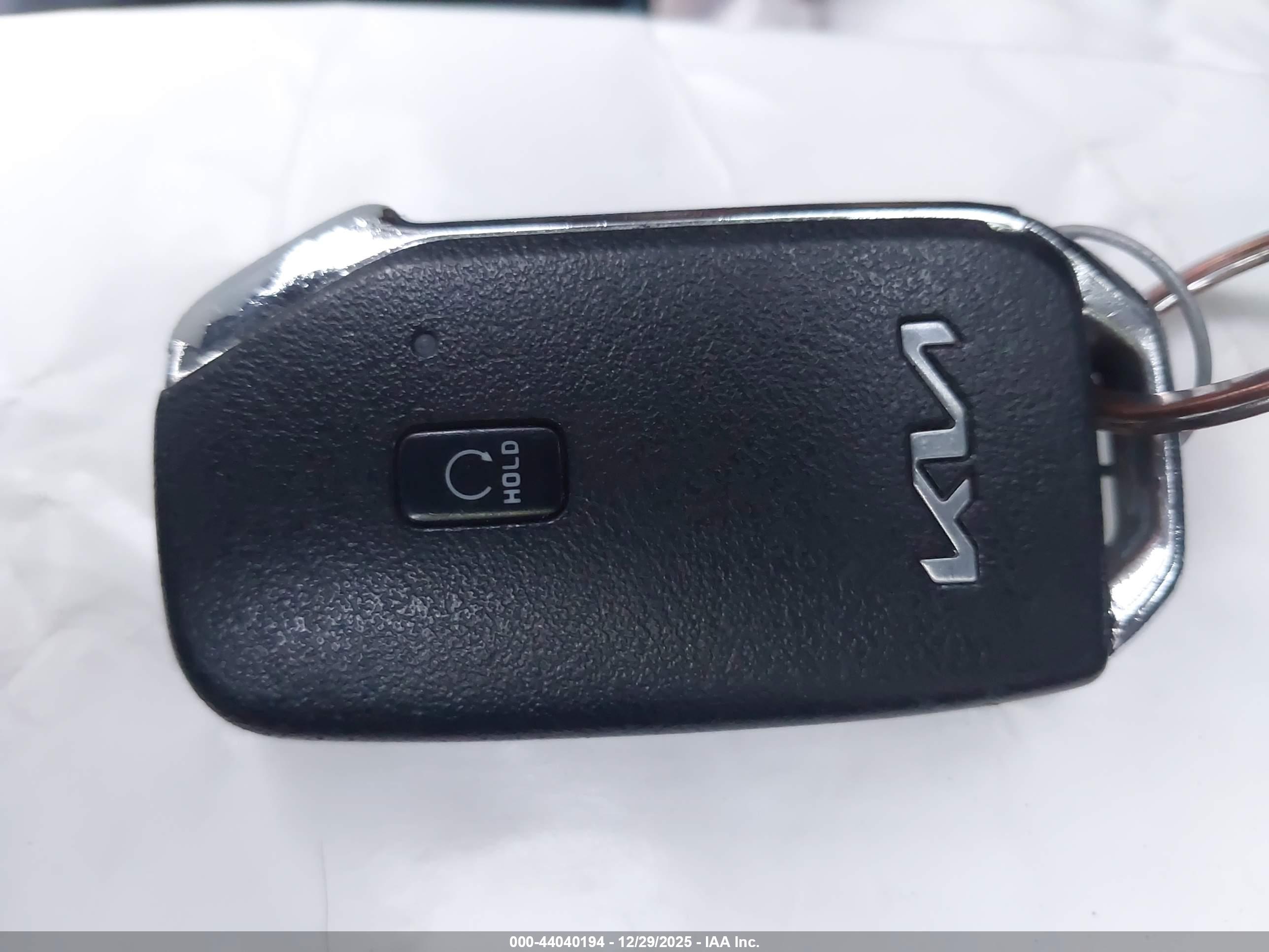 KIA K5 image 11