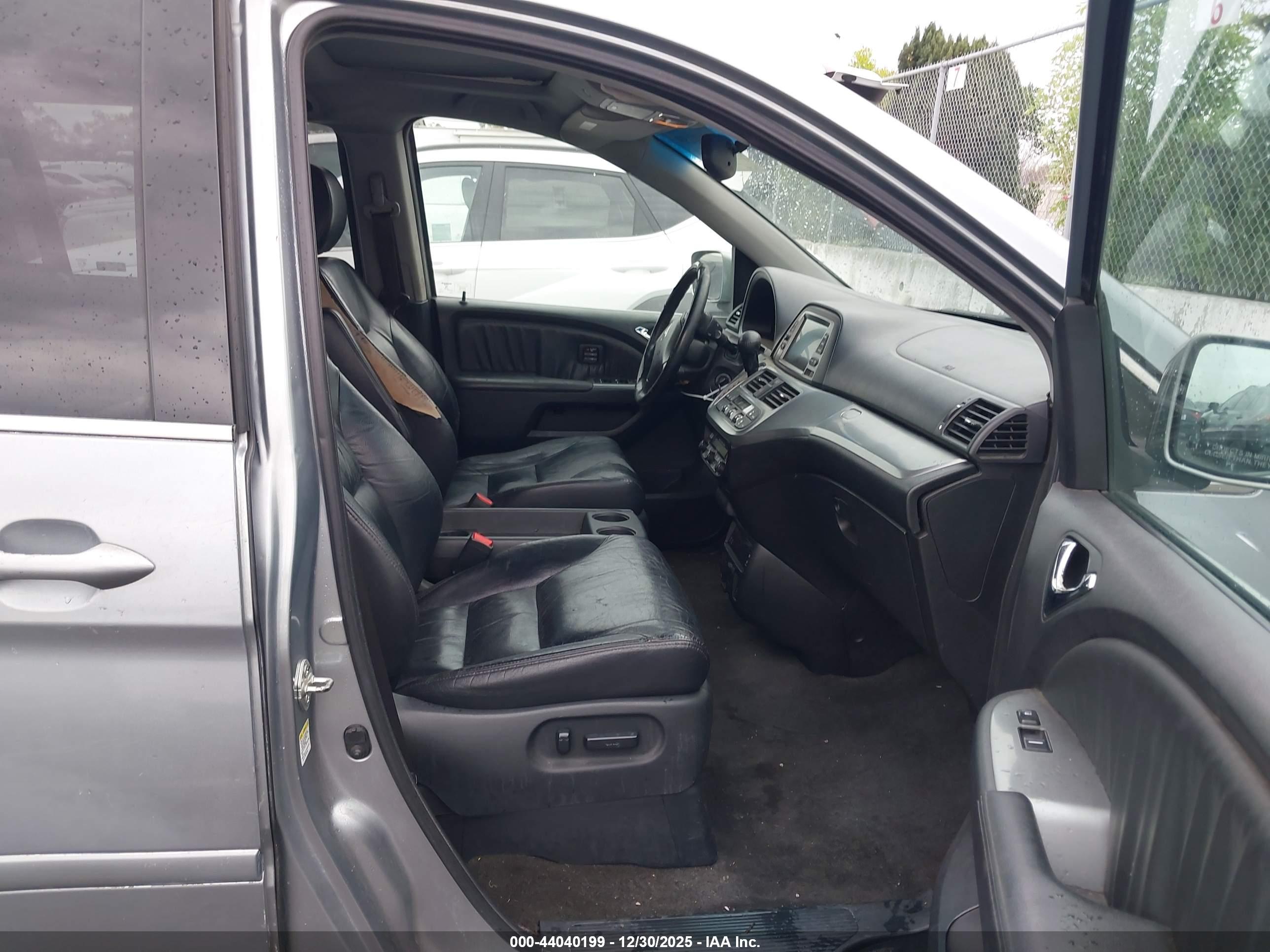 HONDA ODYSSEY image 5