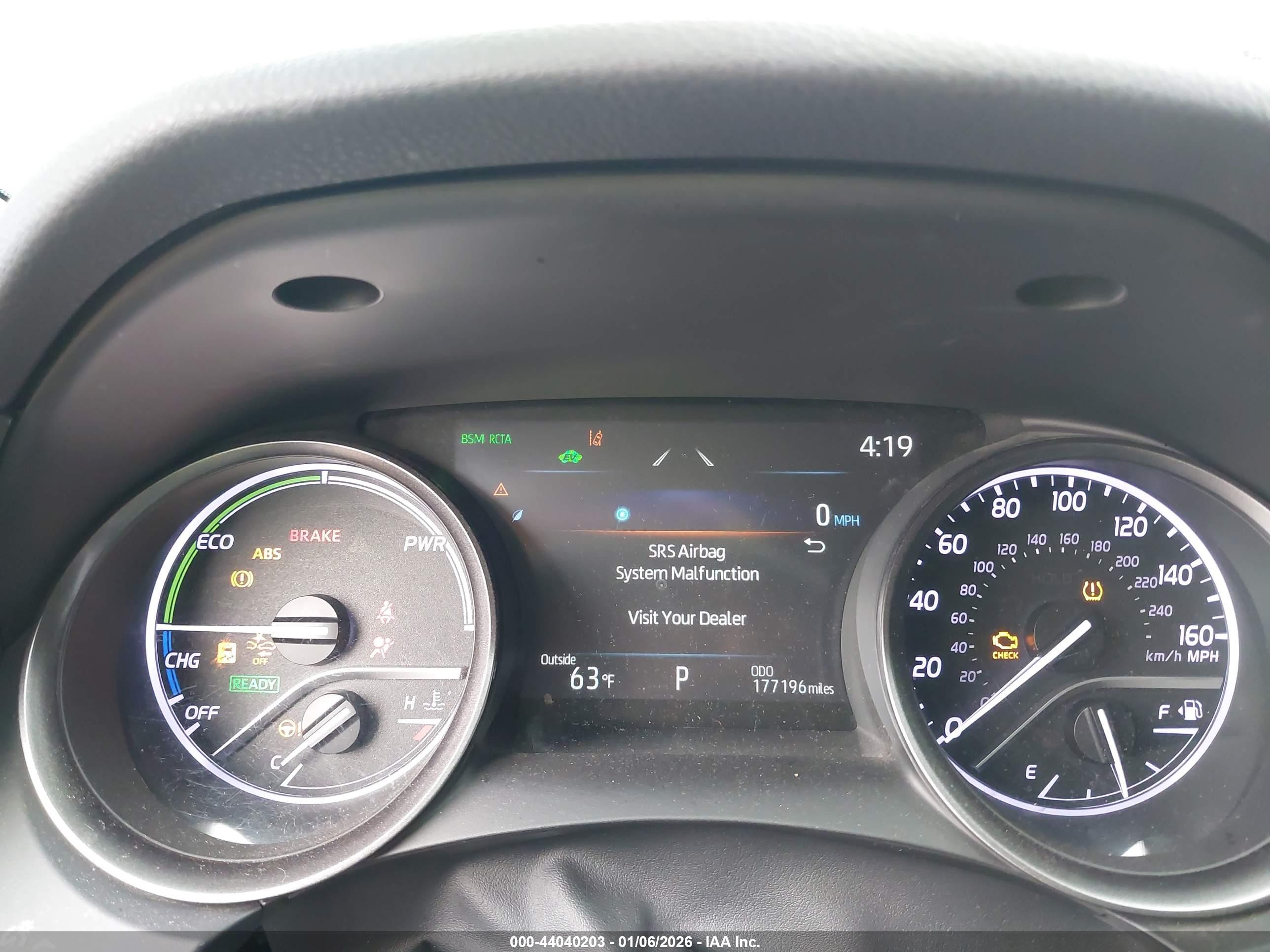 TOYOTA CAMRY image 7