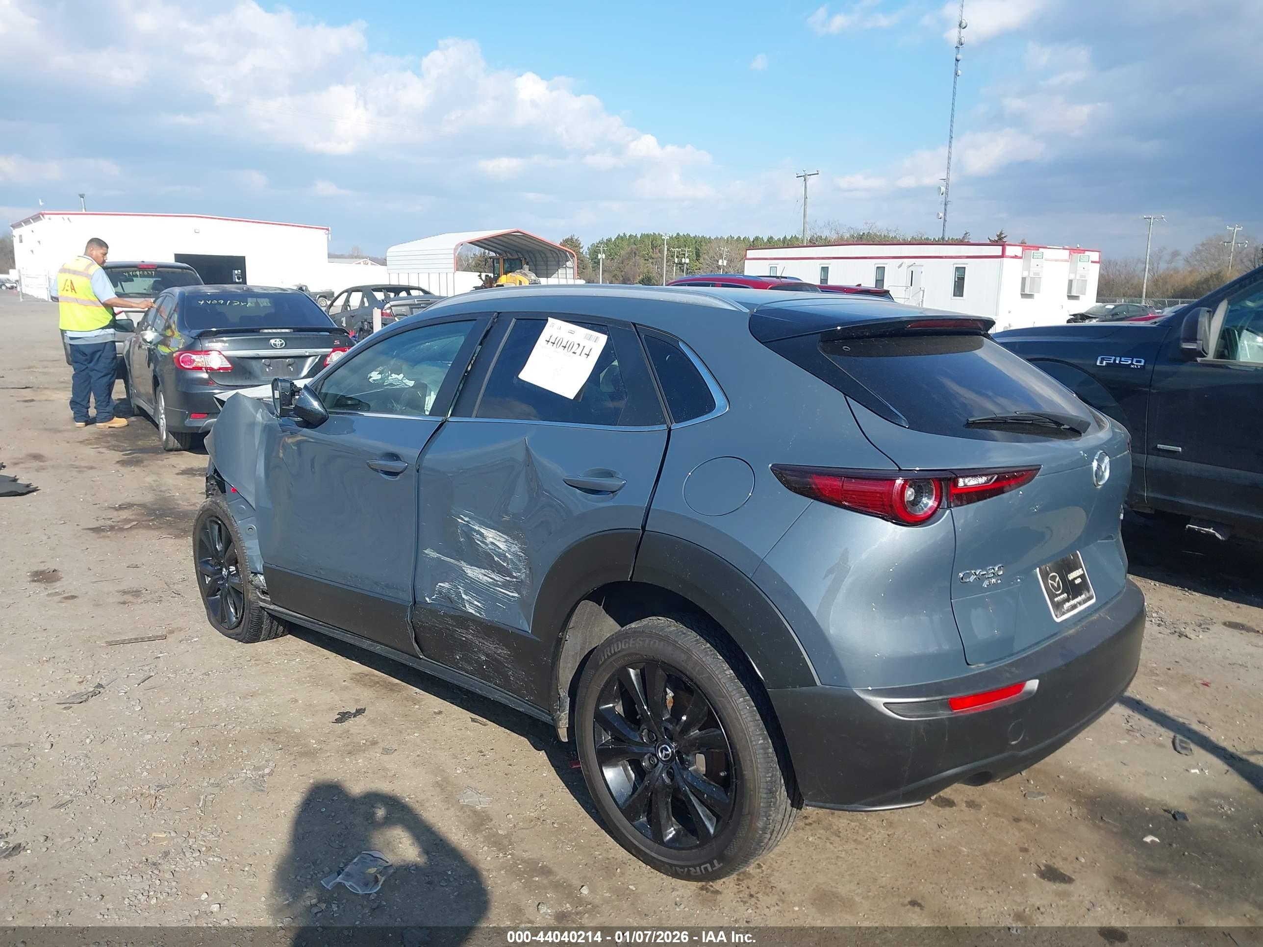 MAZDA CX-30 image 3