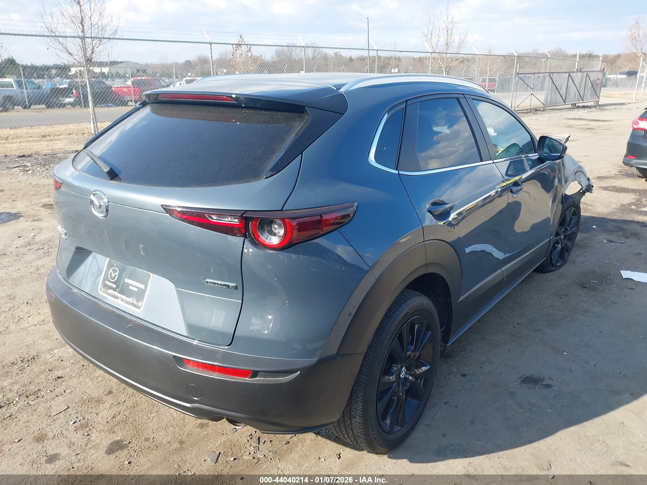 MAZDA CX-30 image 4