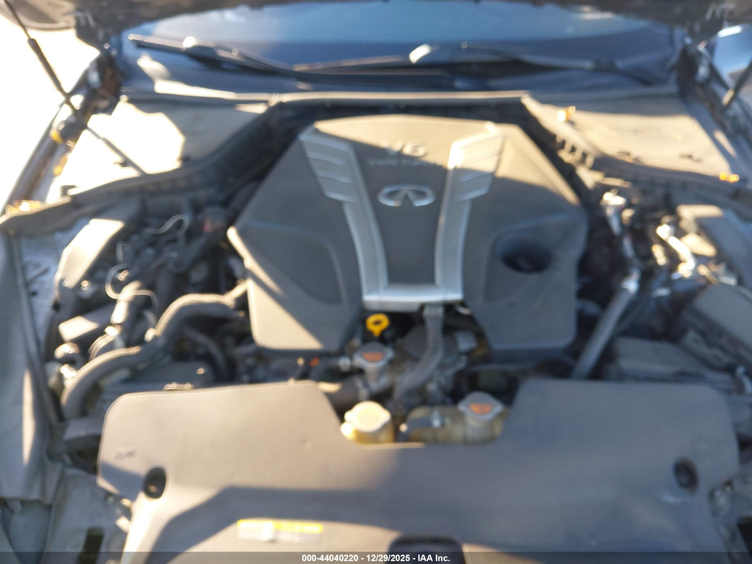 INFINITI Q60 image 10