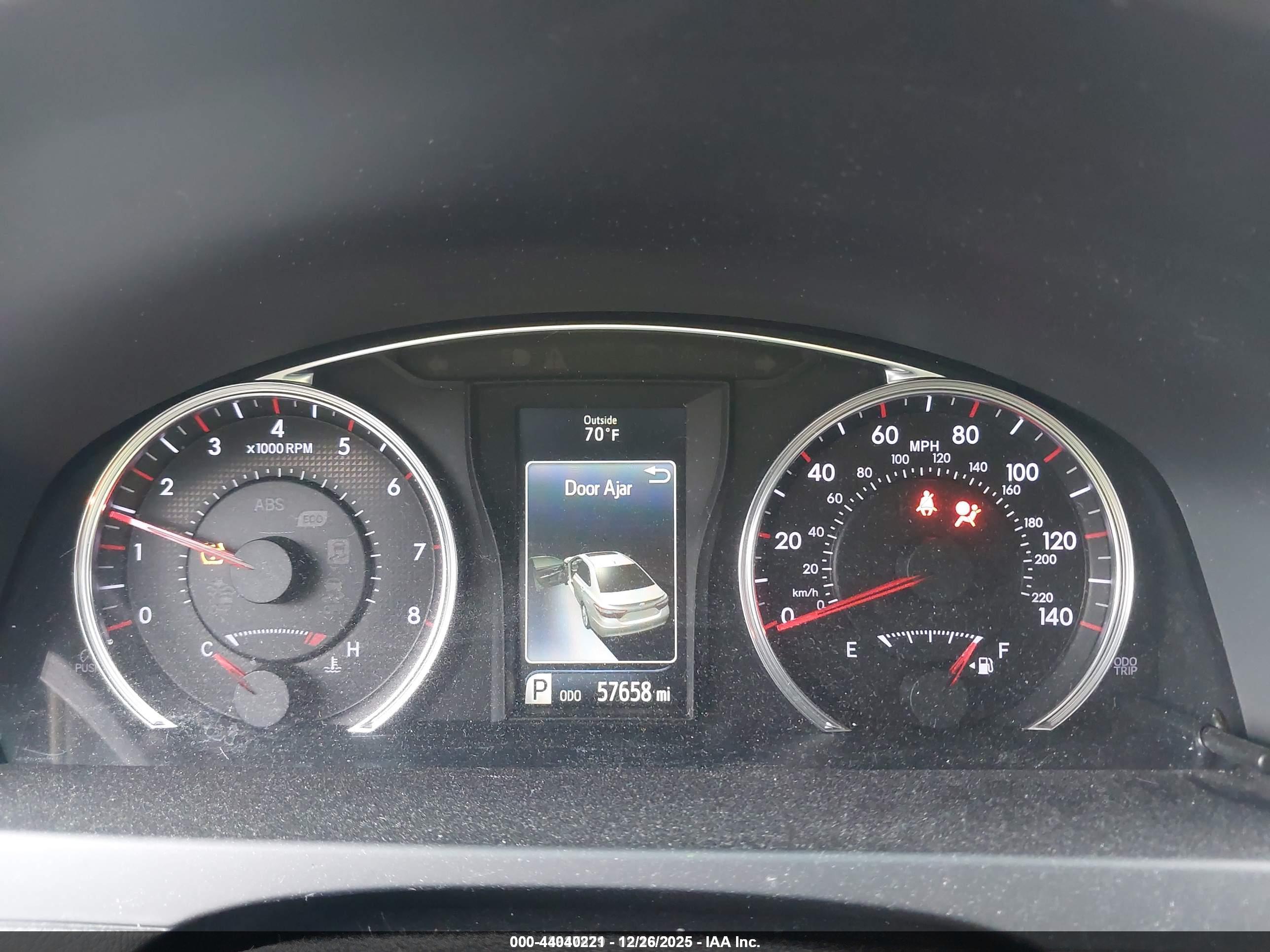 TOYOTA CAMRY image 7