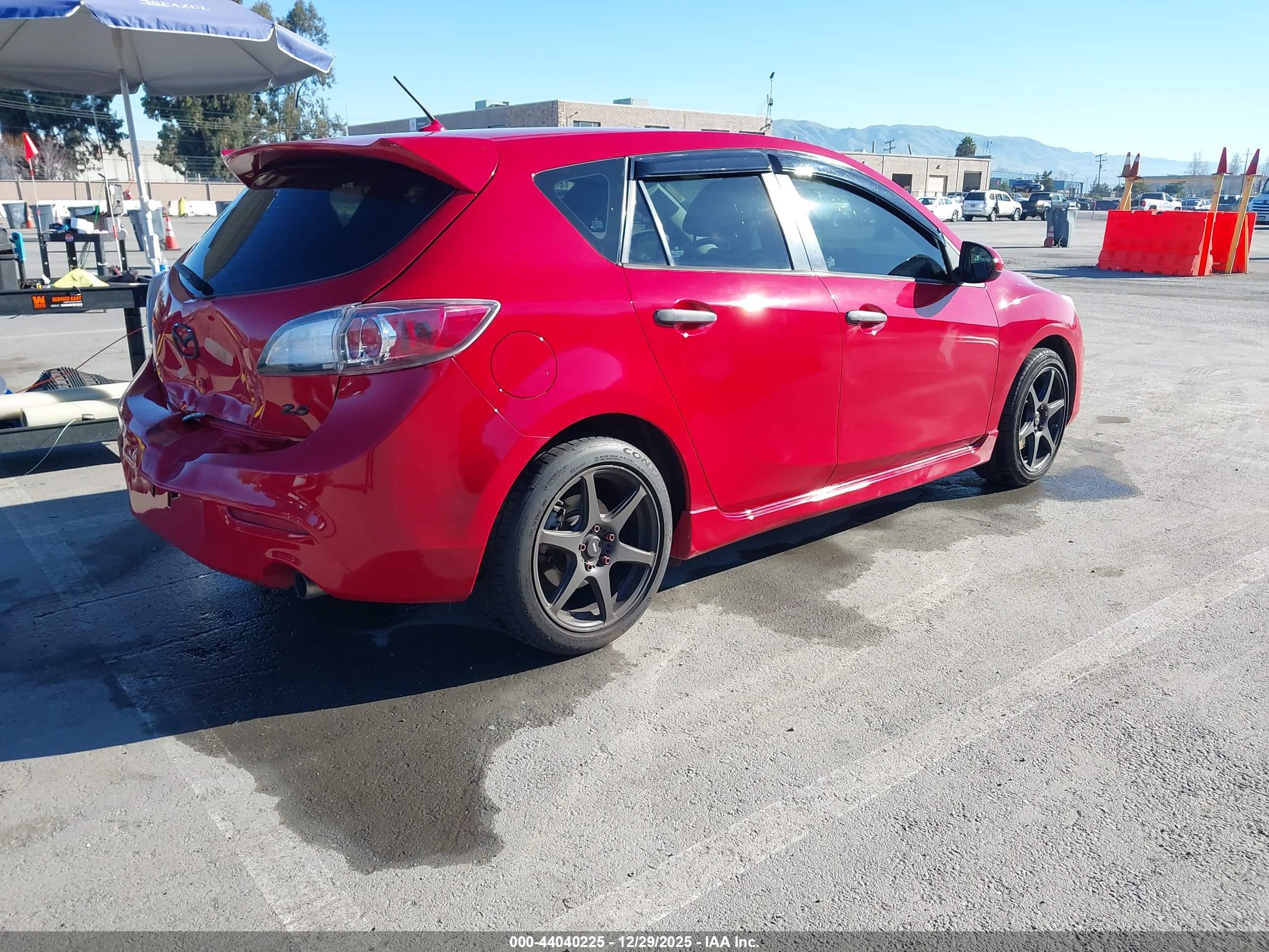 MAZDA MAZDA3 image 4