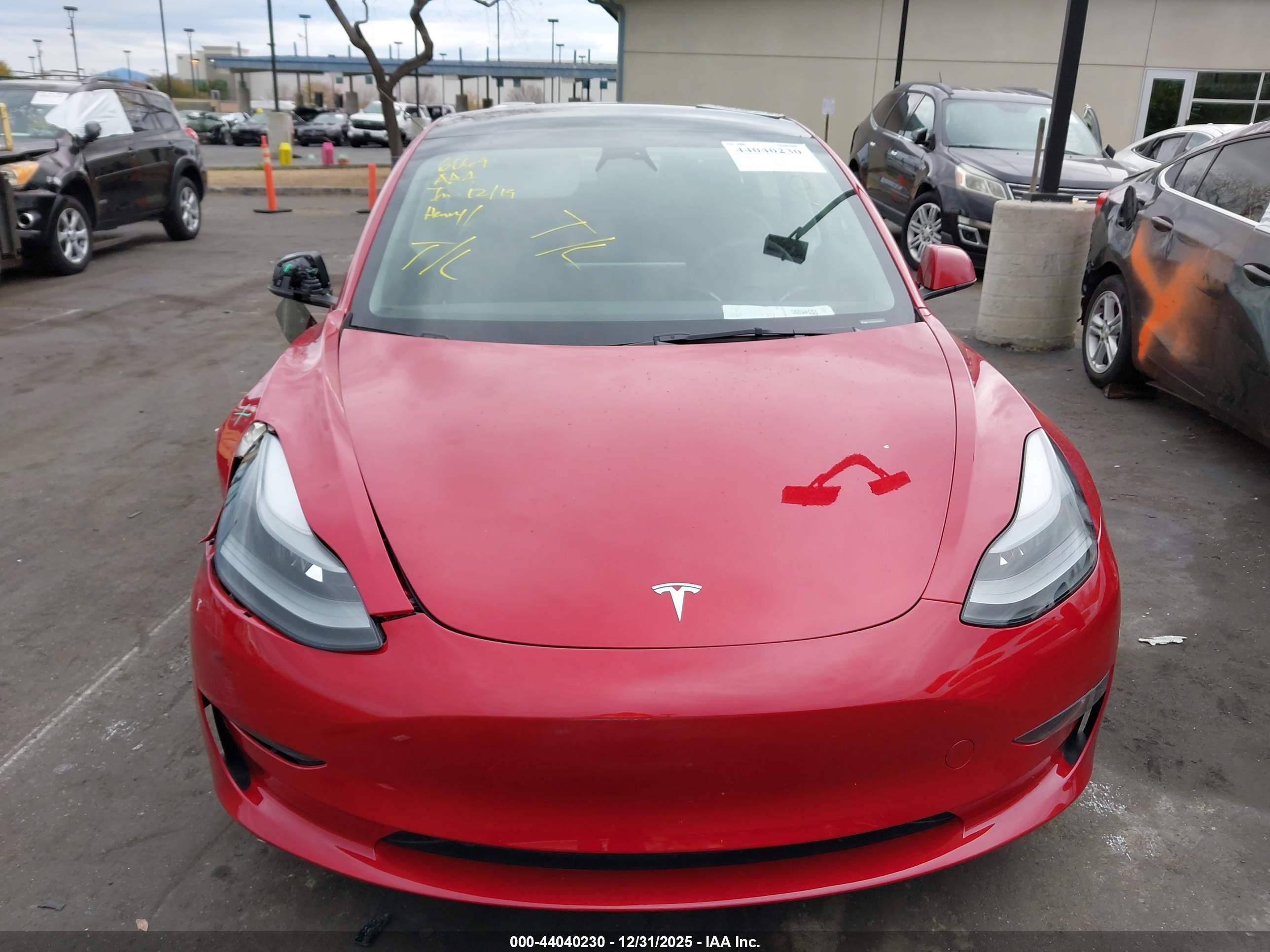 TESLA MODEL image 10