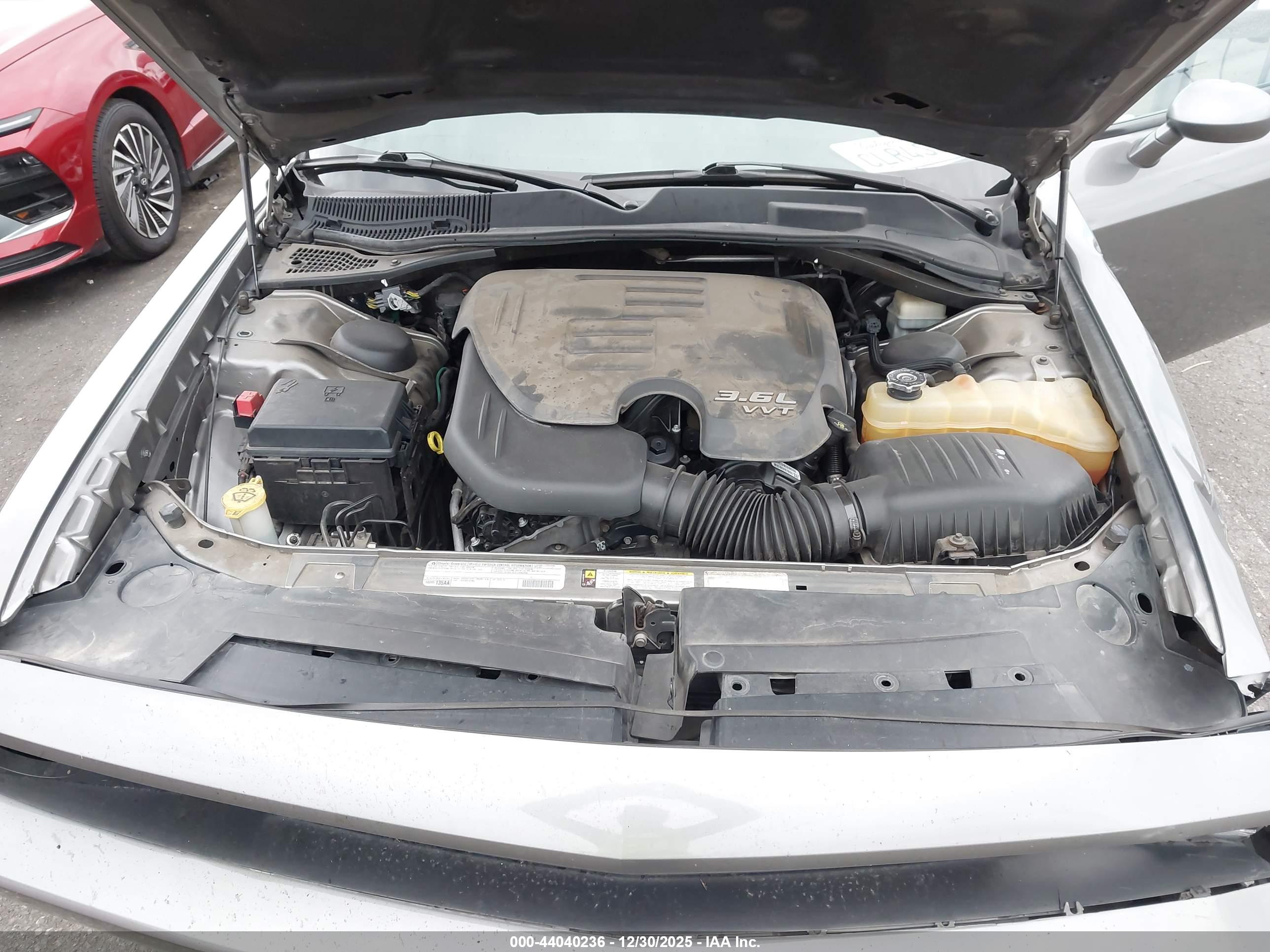 DODGE CHALLENGER image 10
