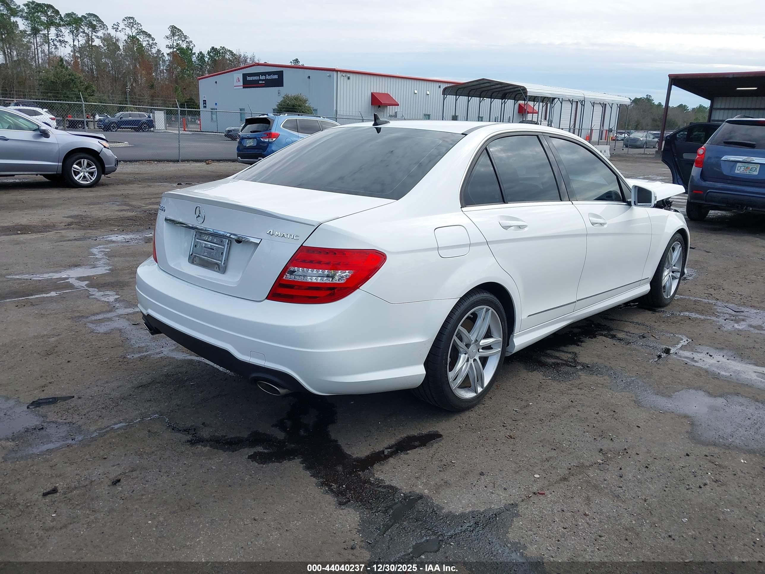 MERCEDES-BENZ C image 4