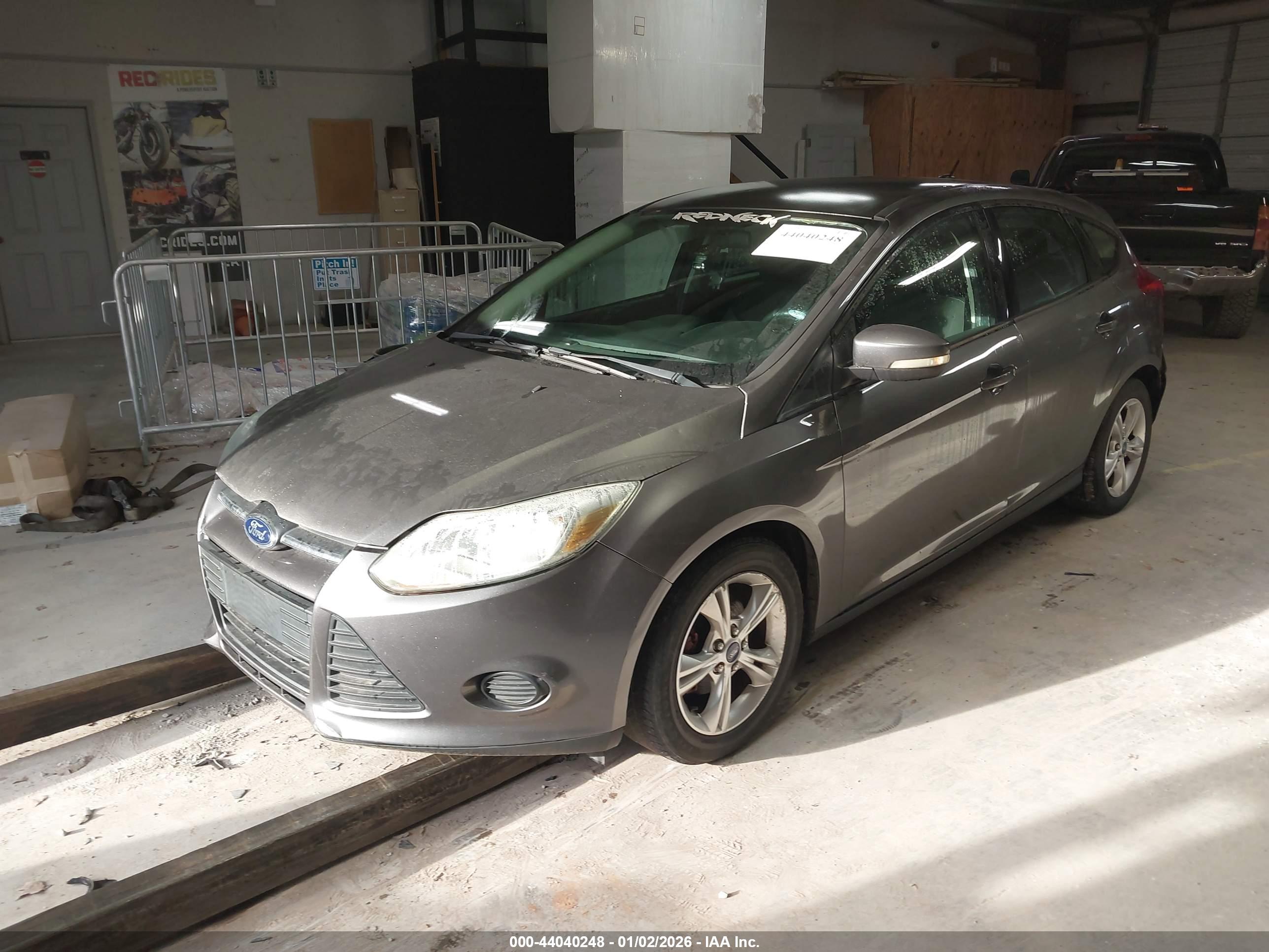 FORD FOCUS image 2