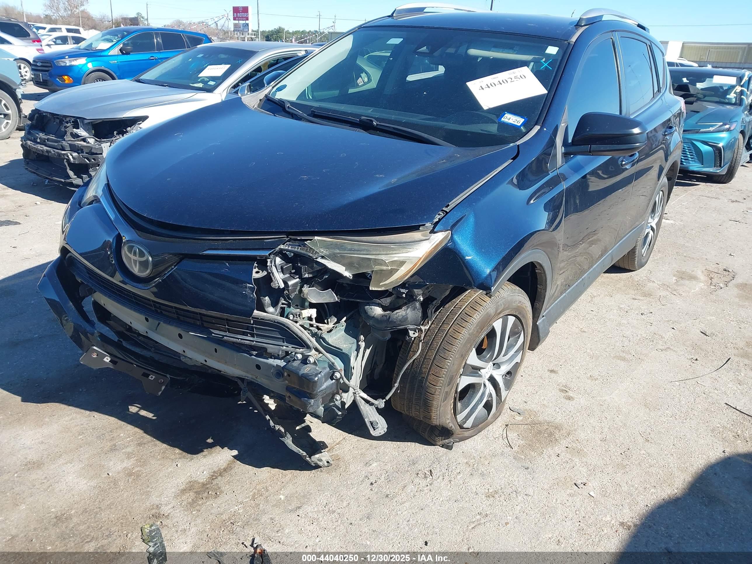 TOYOTA RAV4 image 6