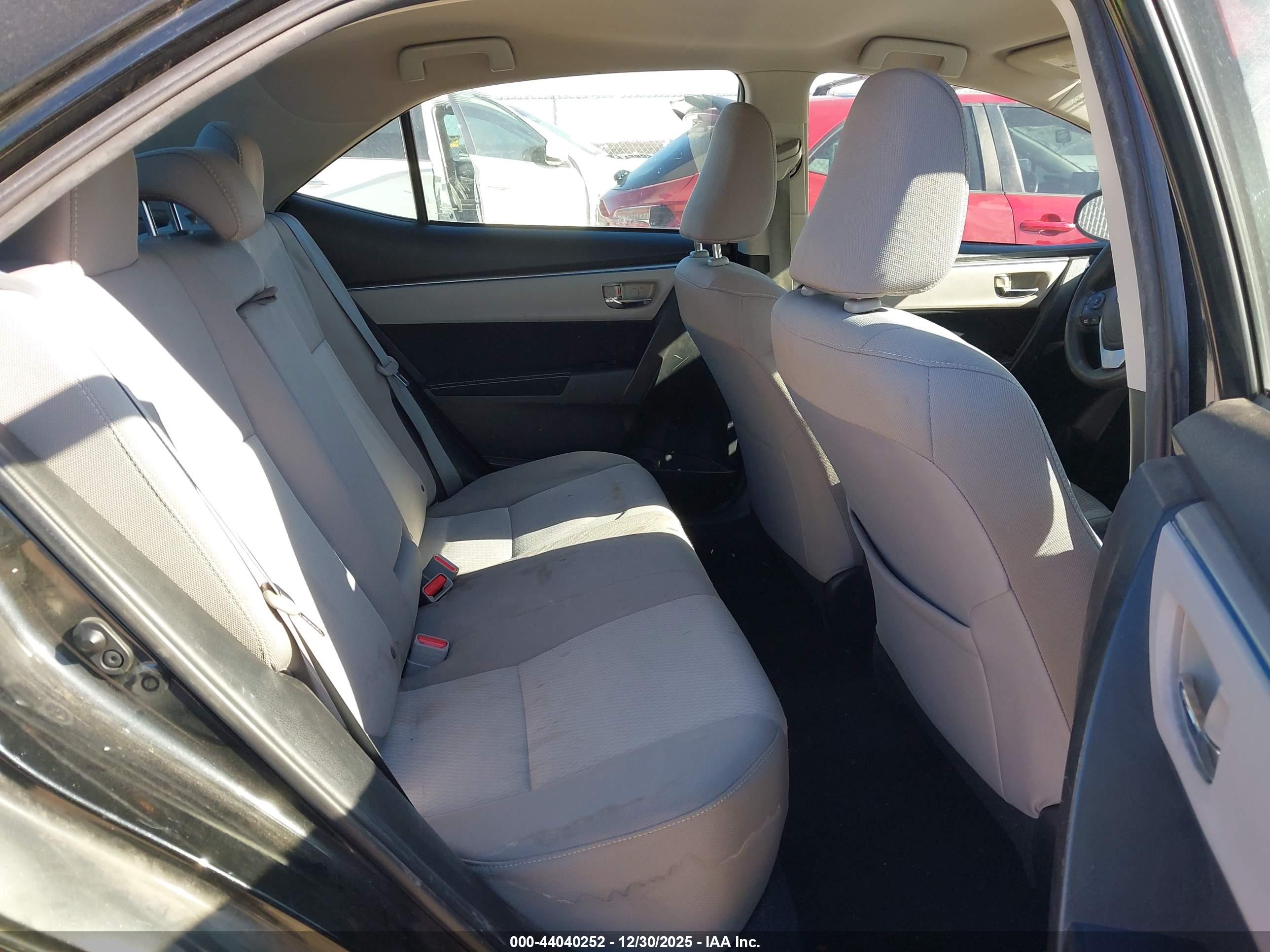TOYOTA COROLLA image 8