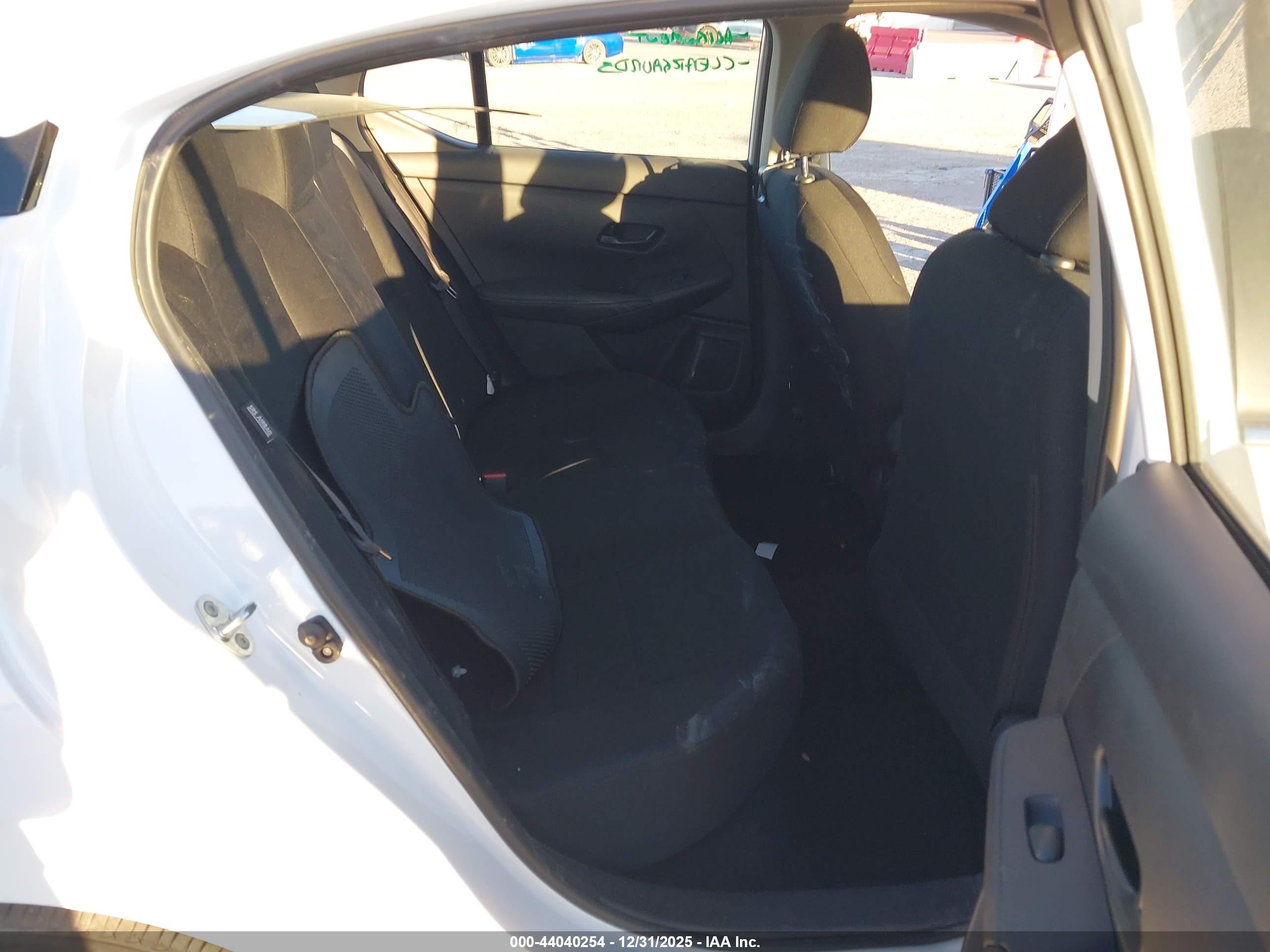 NISSAN SENTRA image 8