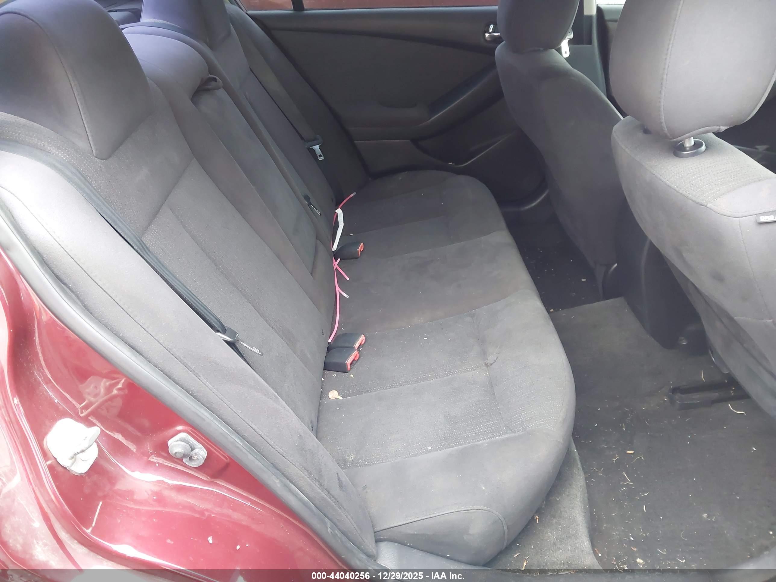 NISSAN ALTIMA image 8