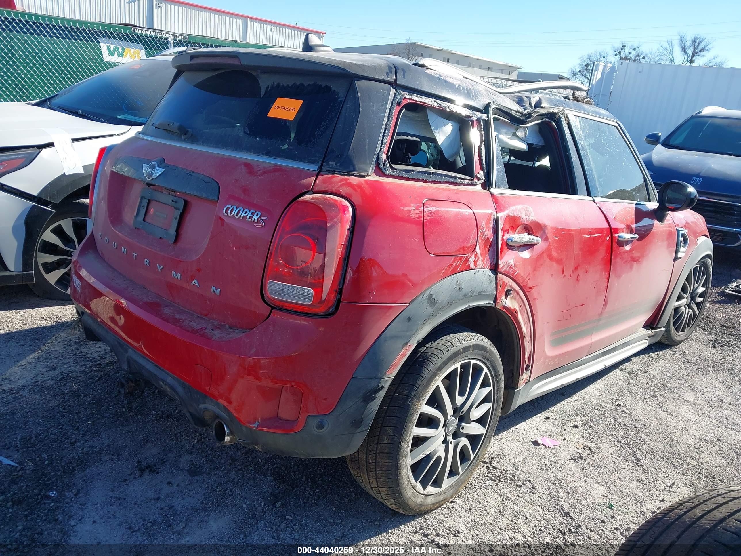 MINI COUNTRYMAN image 4