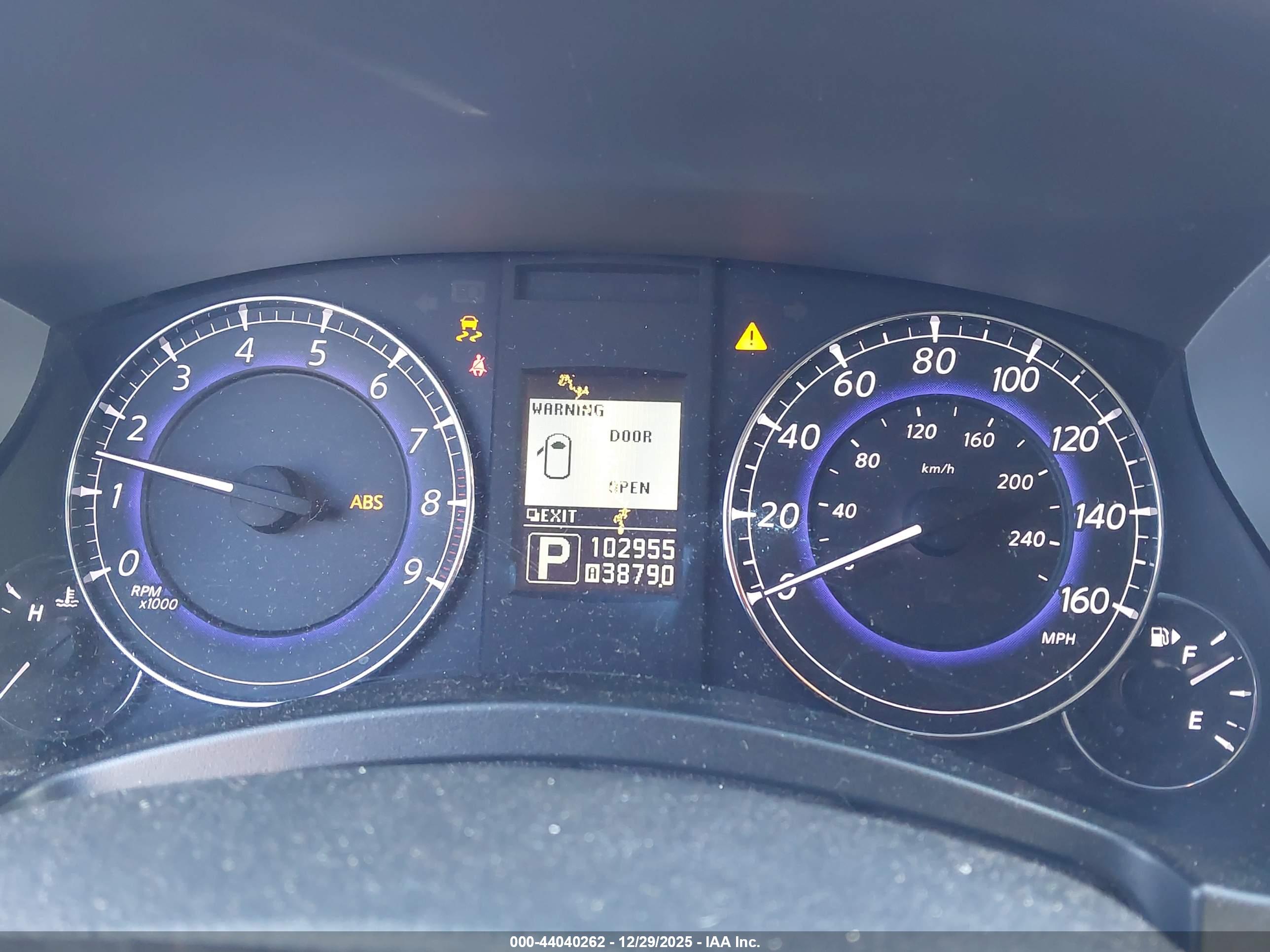 INFINITI EX35 image 7