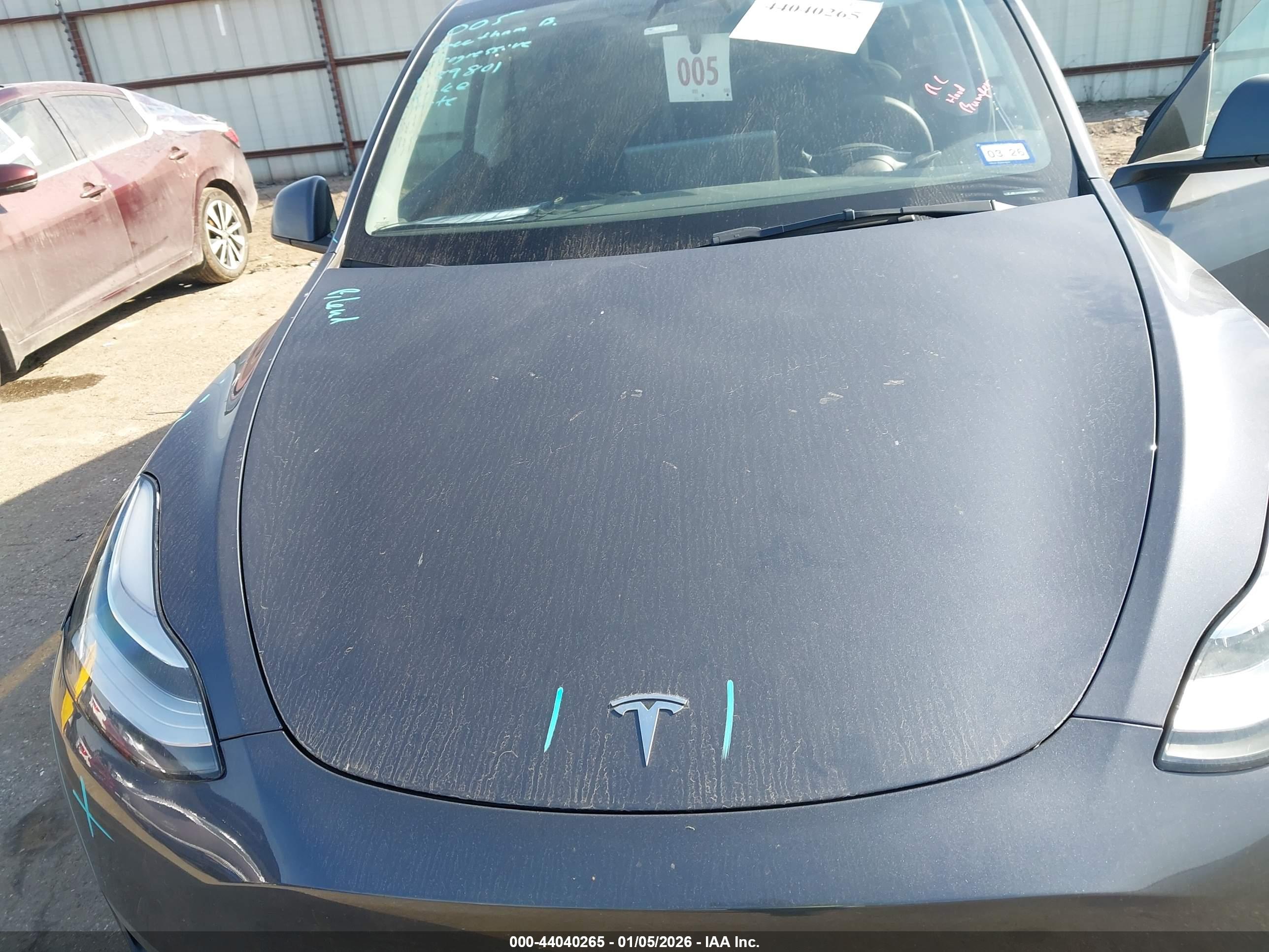 TESLA MODEL image 10