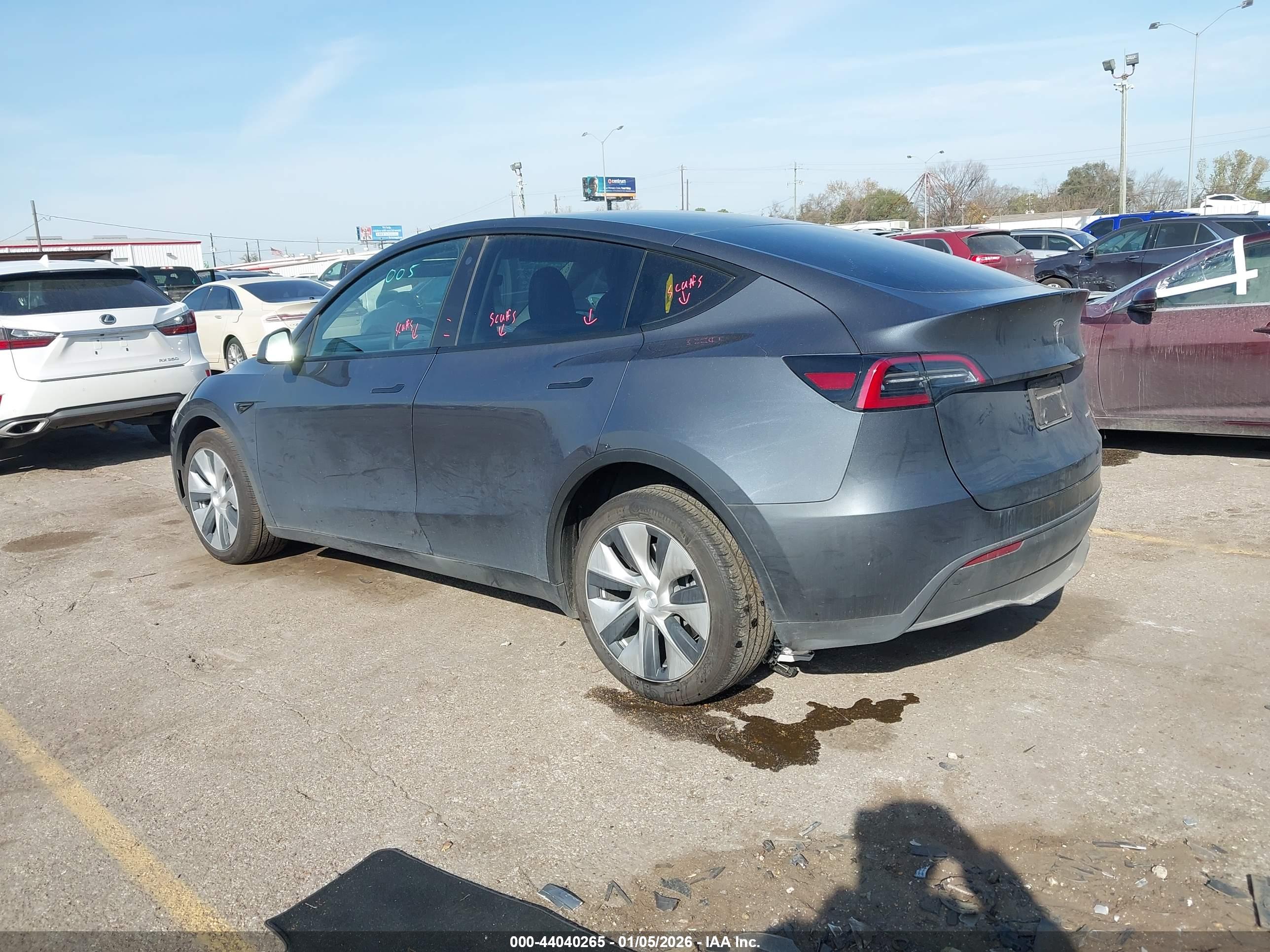 TESLA MODEL image 3