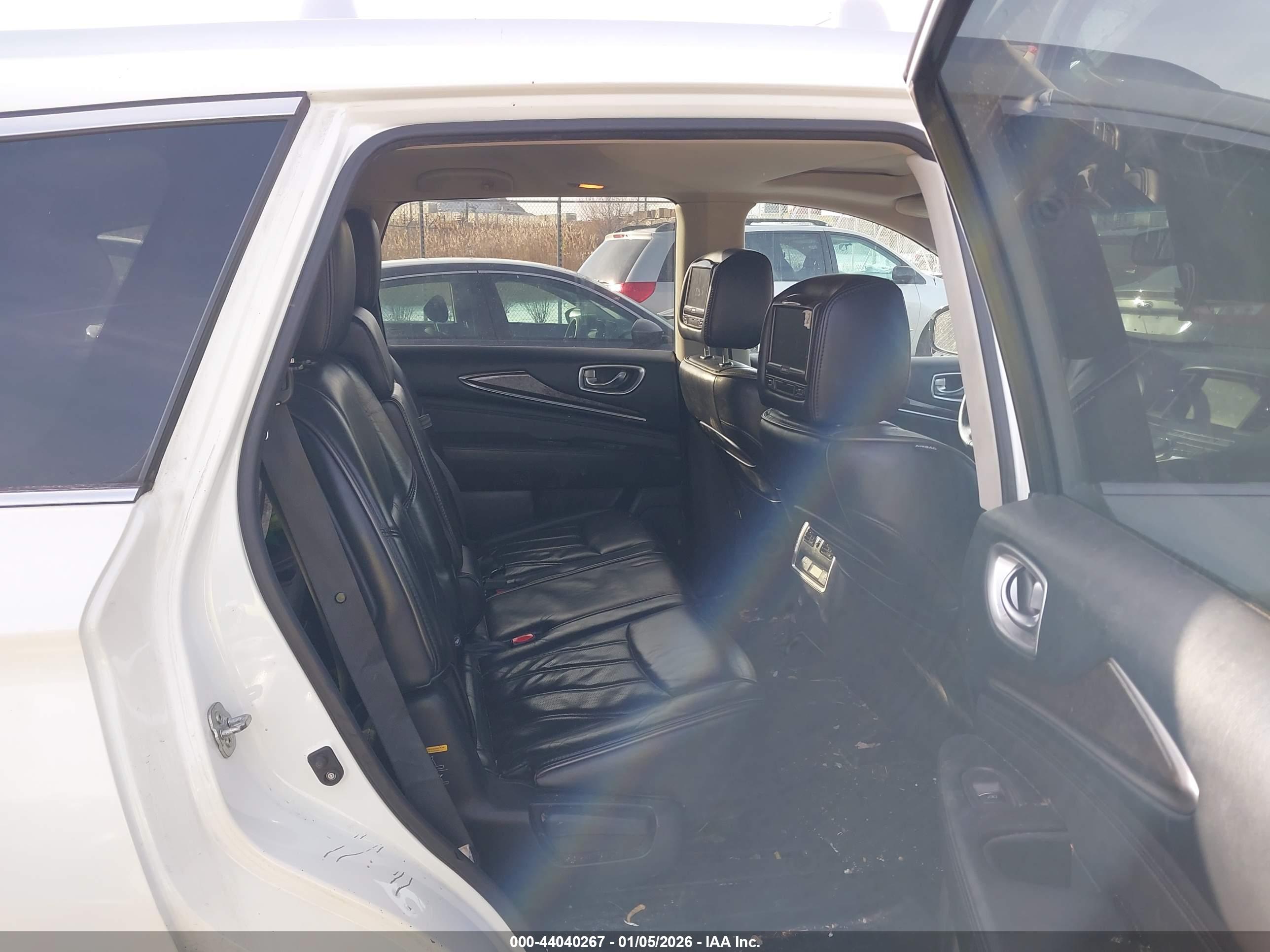 INFINITI QX60 image 8