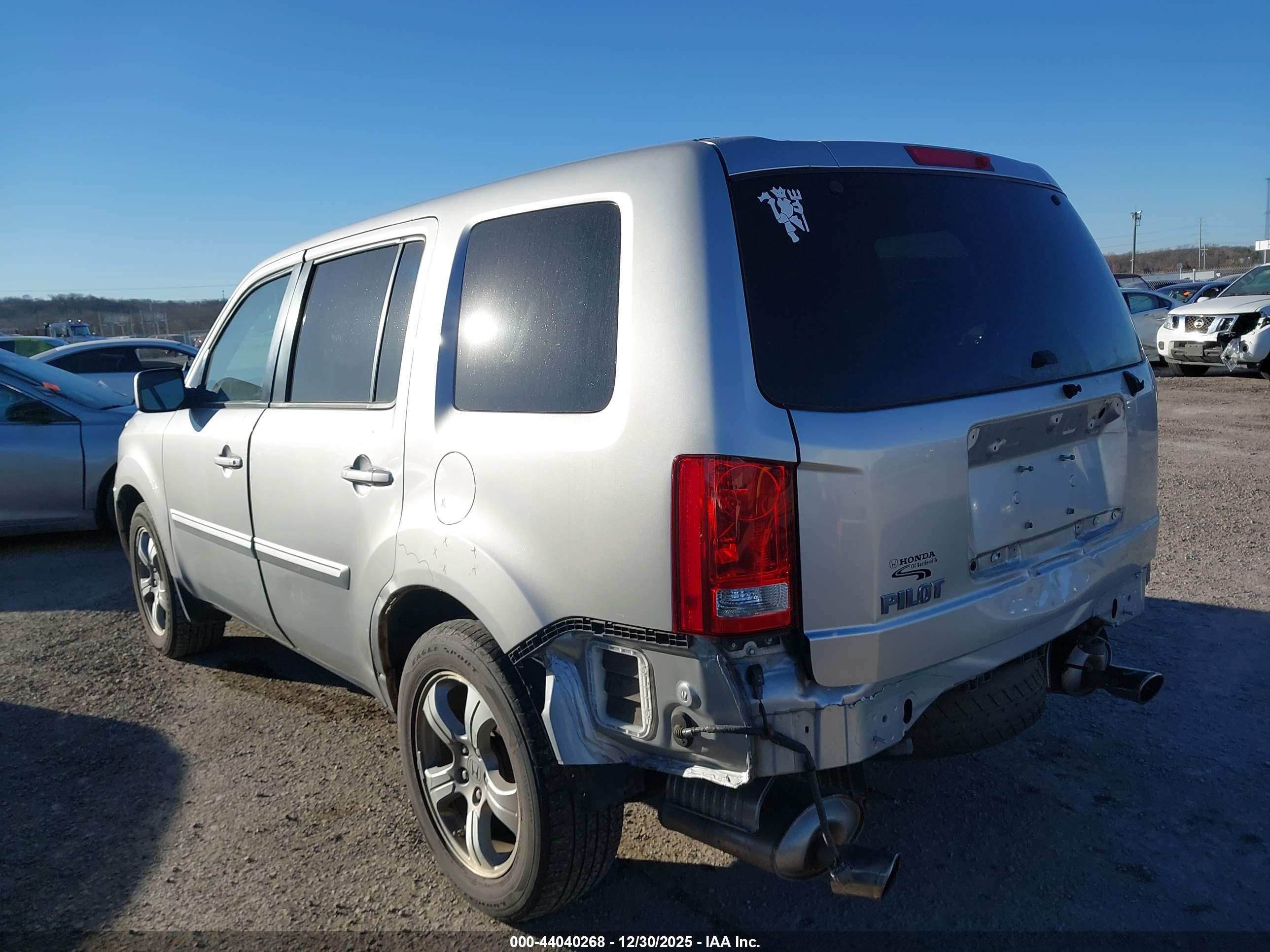HONDA PILOT image 3