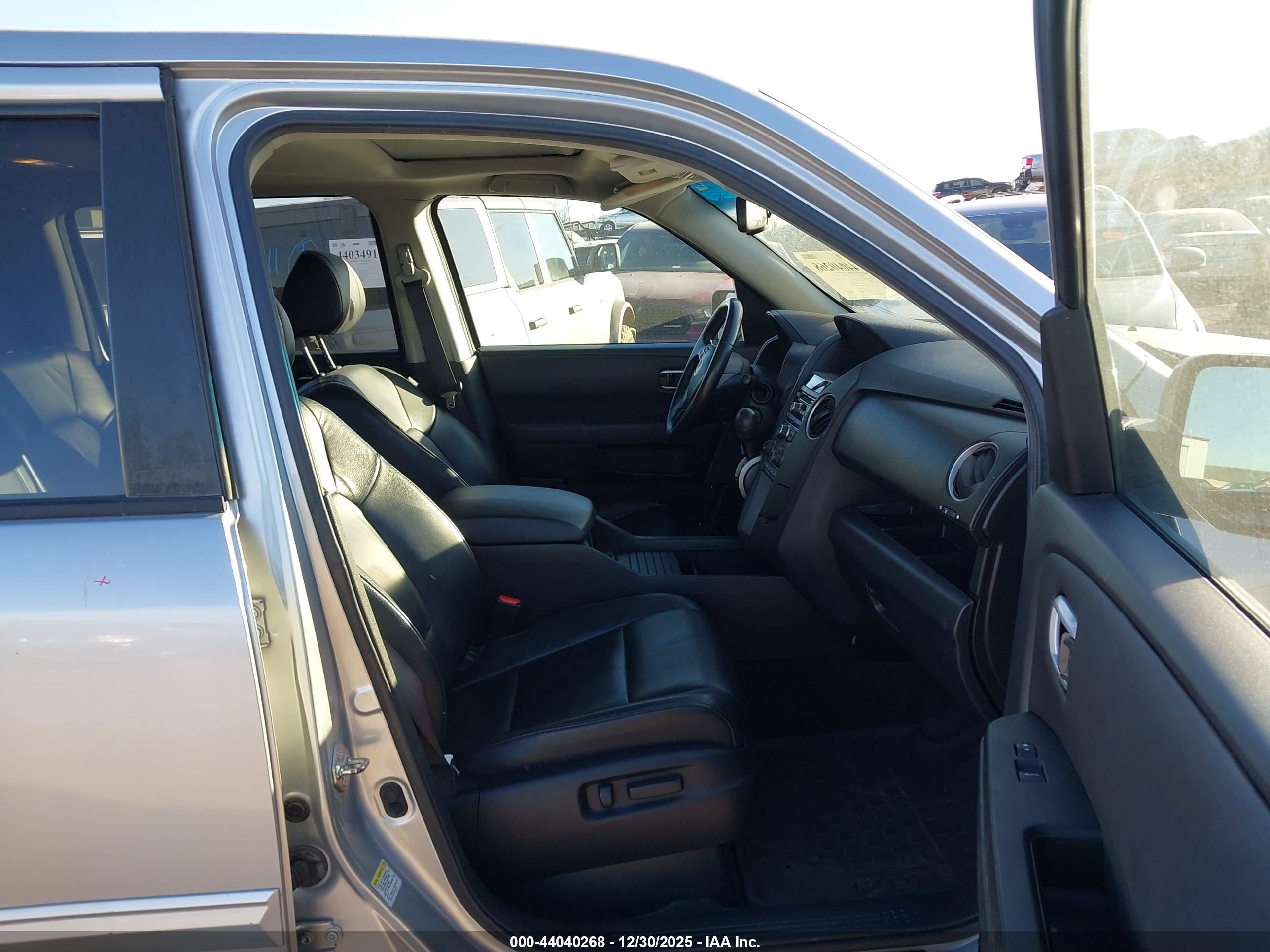 HONDA PILOT image 5