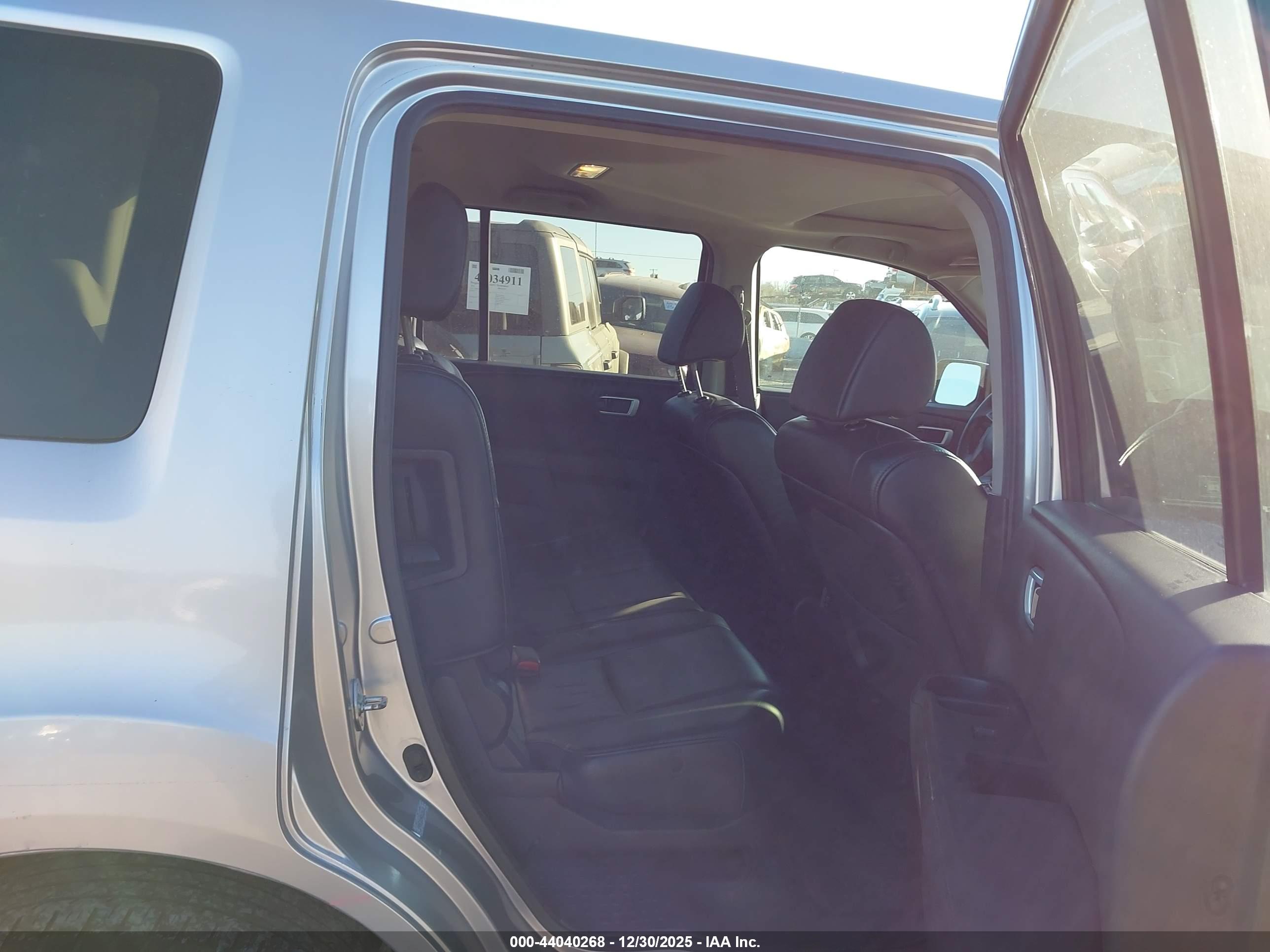 HONDA PILOT image 8