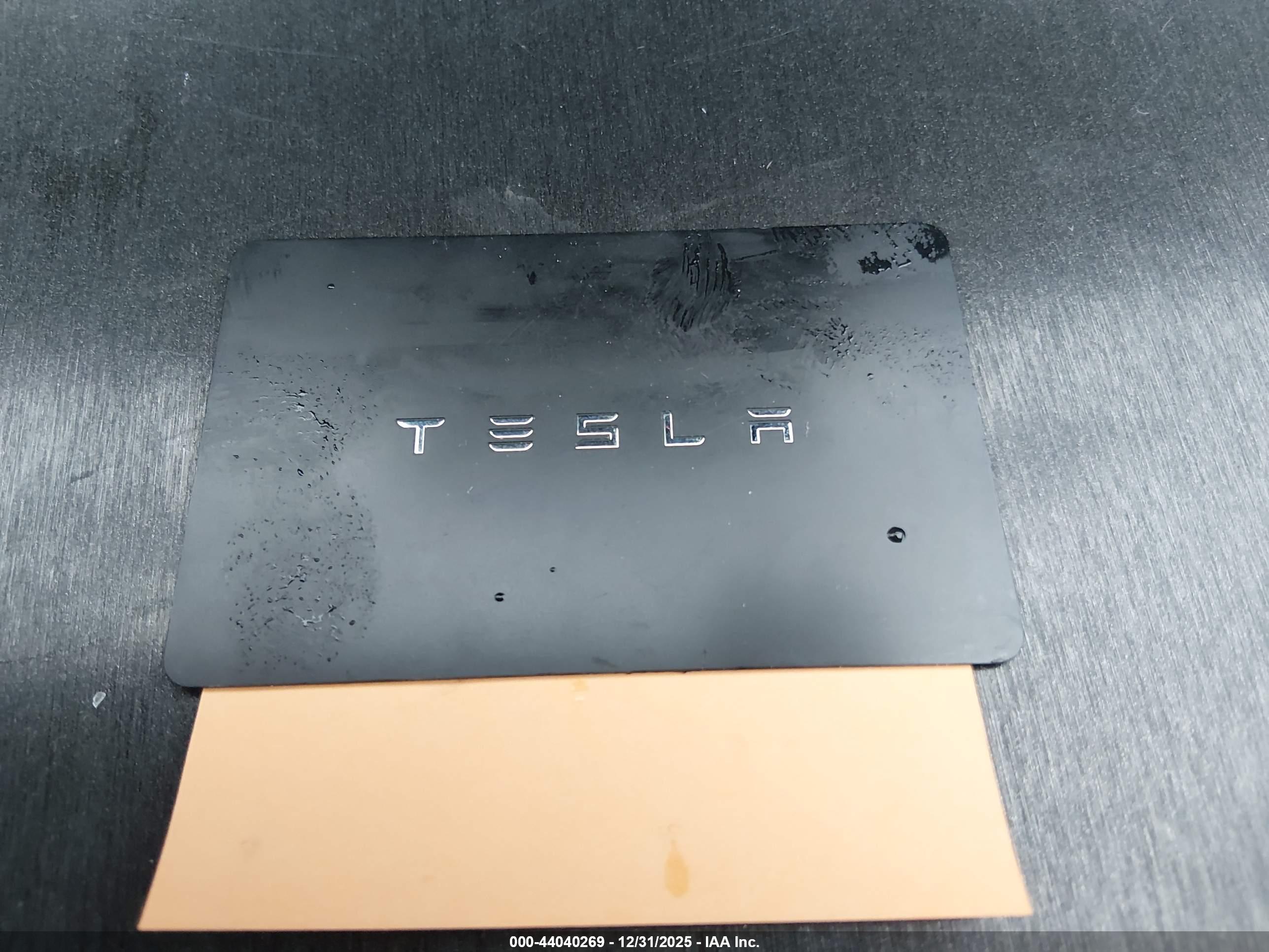 TESLA MODEL image 11