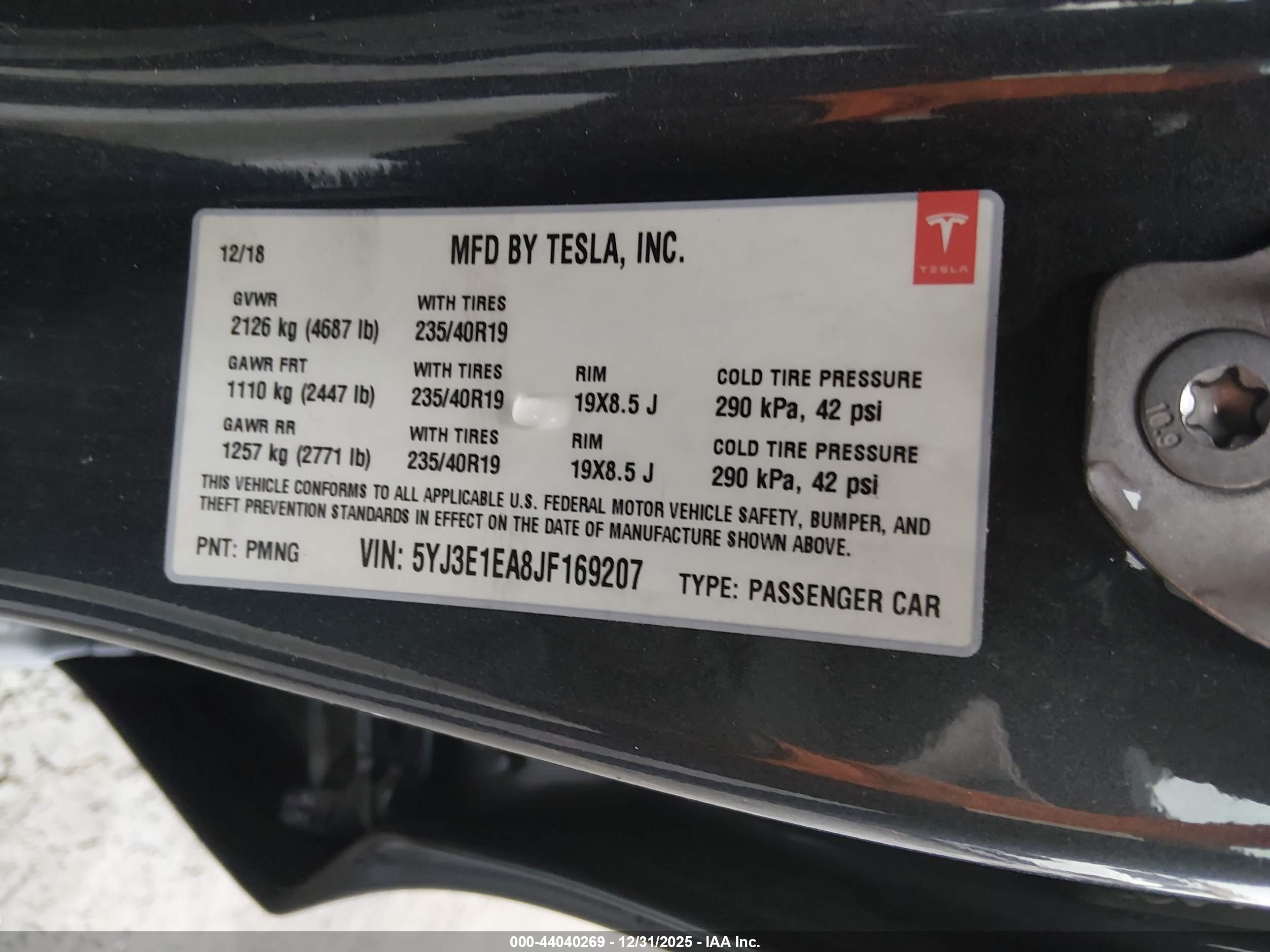 TESLA MODEL image 9