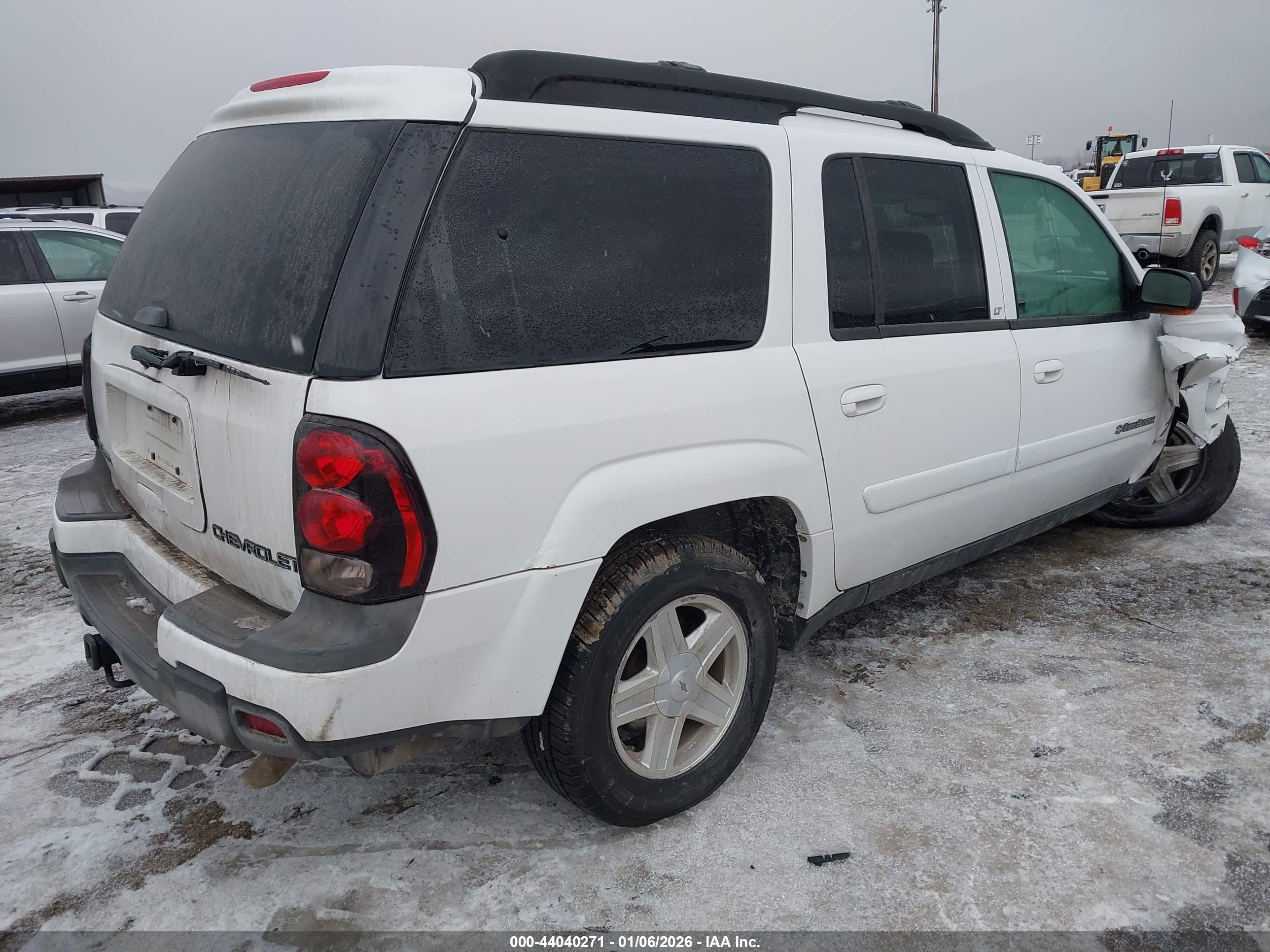 CHEVROLET TRAILBLAZER image 4