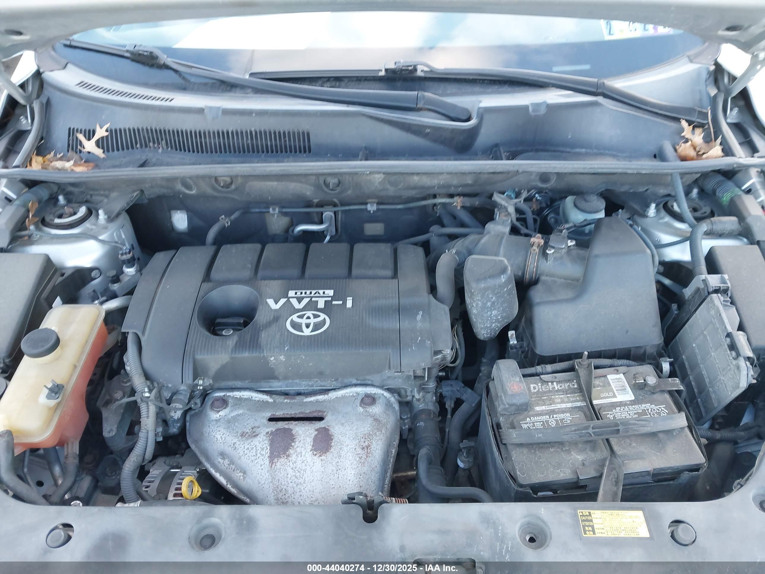 TOYOTA RAV4 image 10