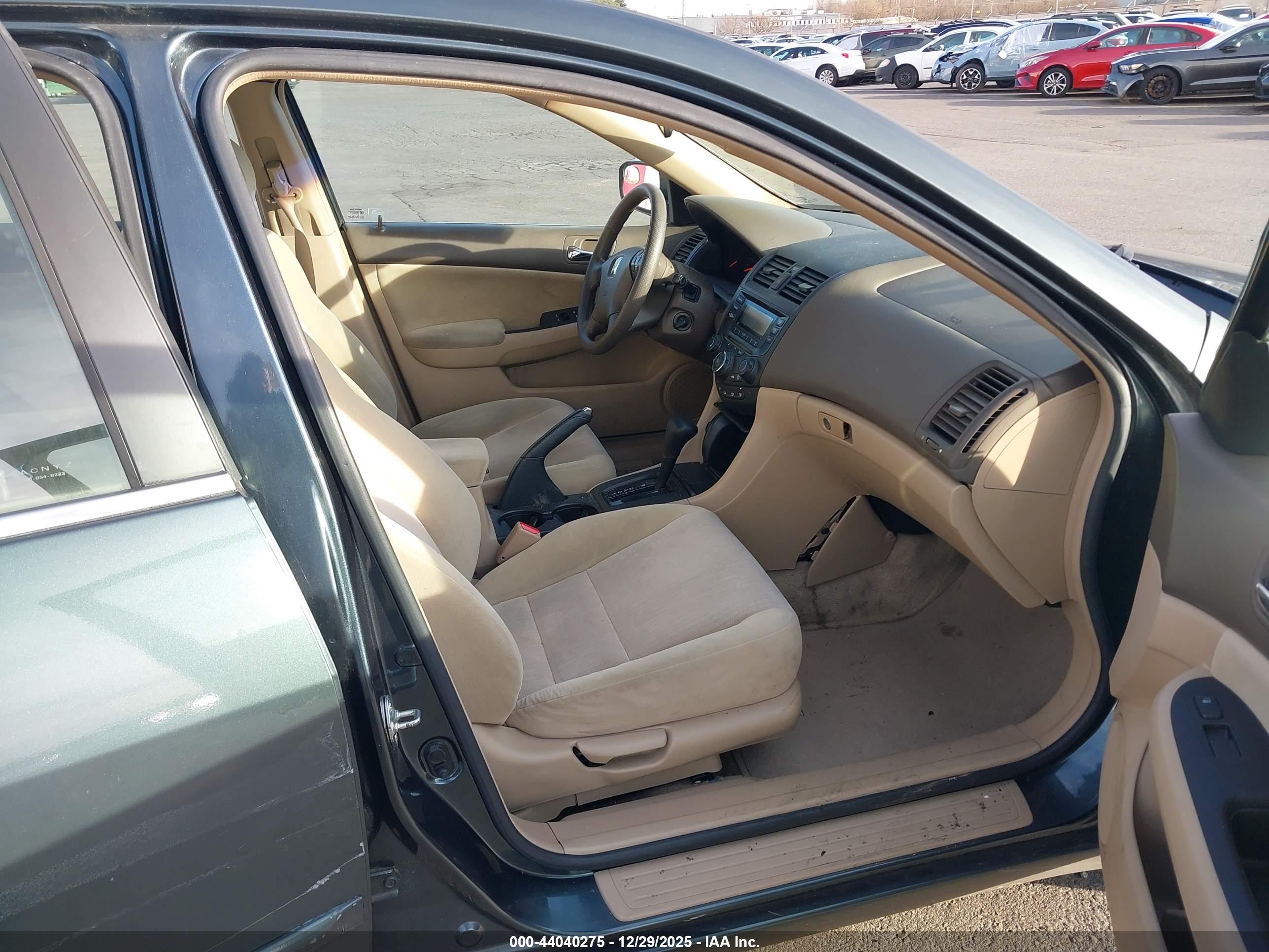 HONDA ACCORD image 5