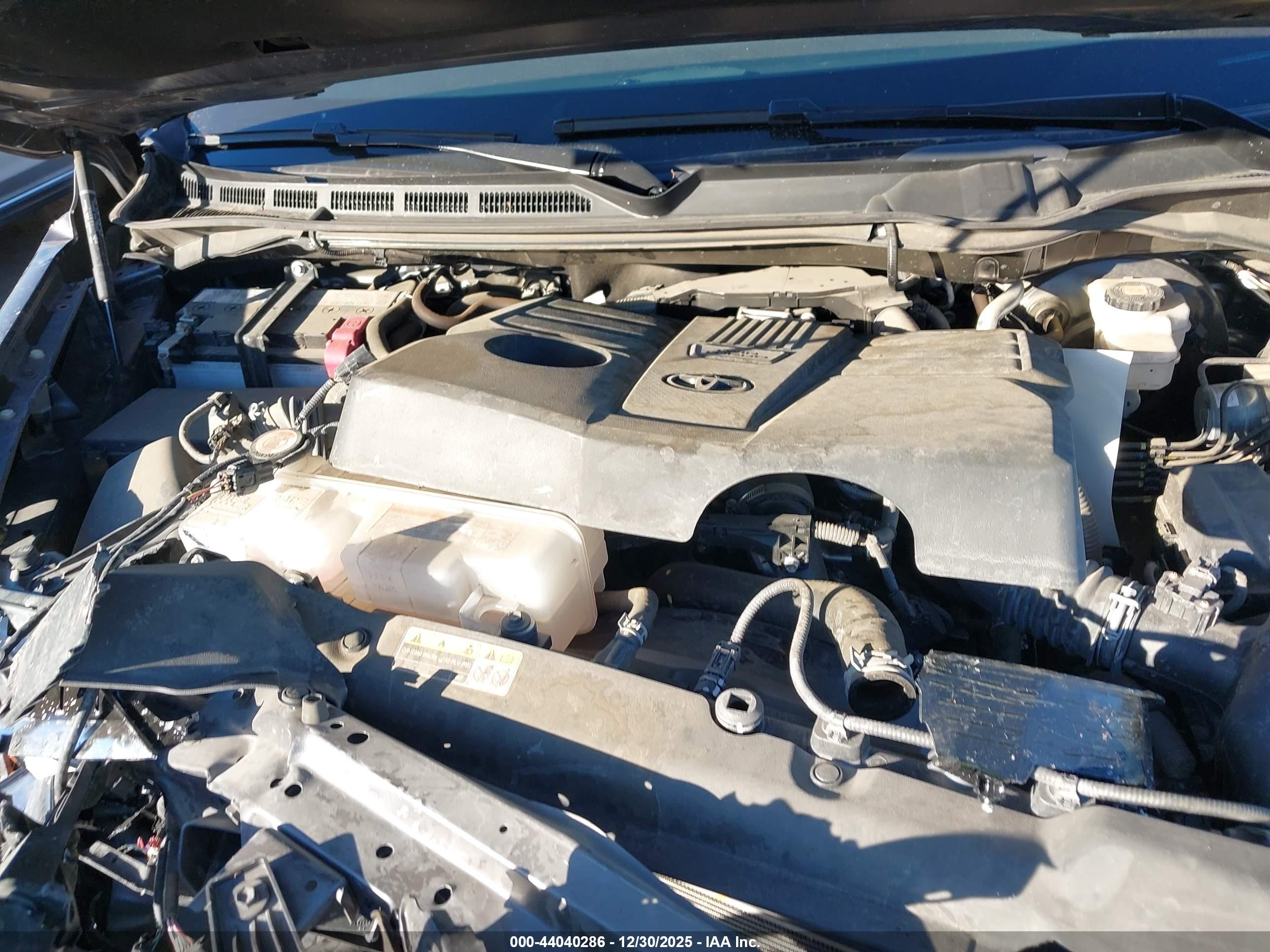 TOYOTA TUNDRA image 10