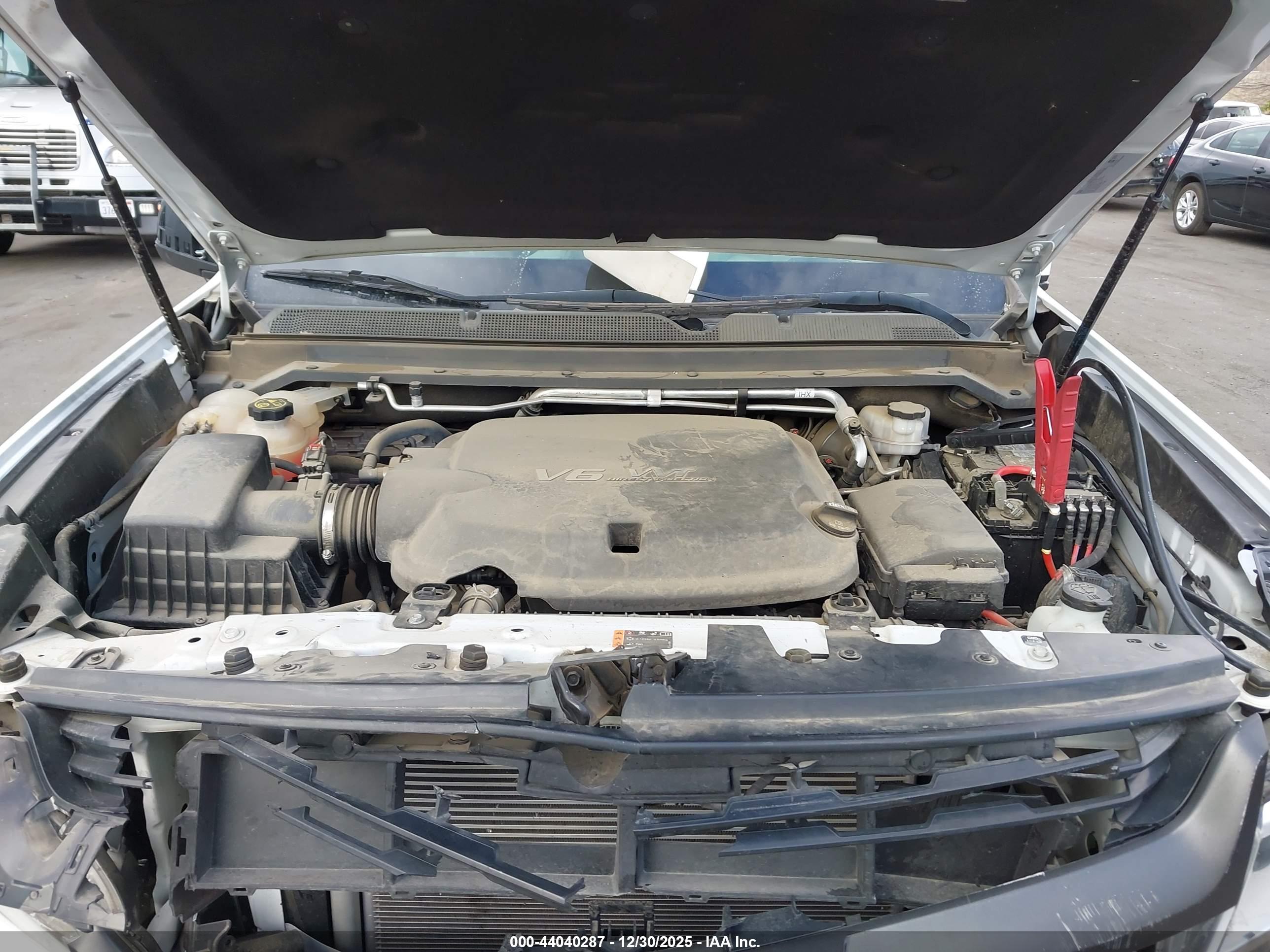 CHEVROLET COLORADO image 10