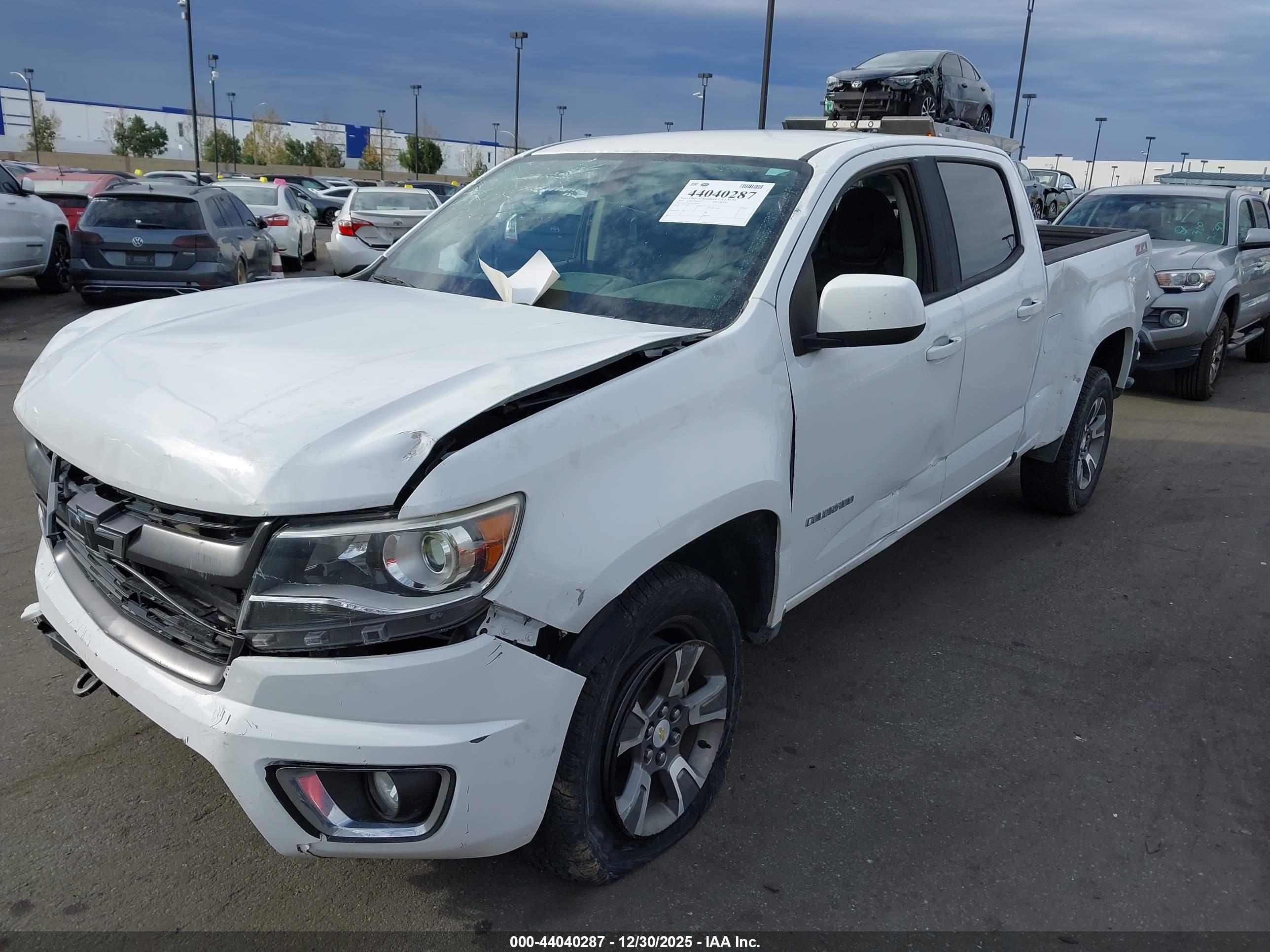 CHEVROLET COLORADO image 2