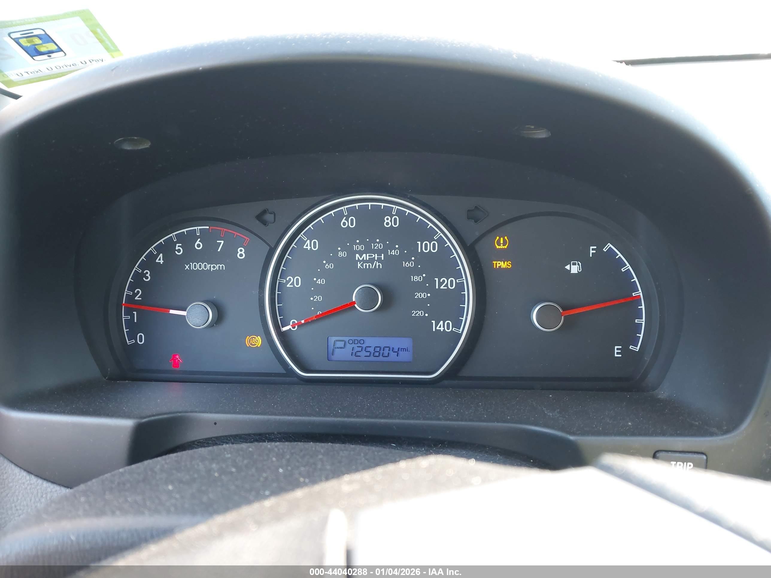 HYUNDAI ELANTRA image 7