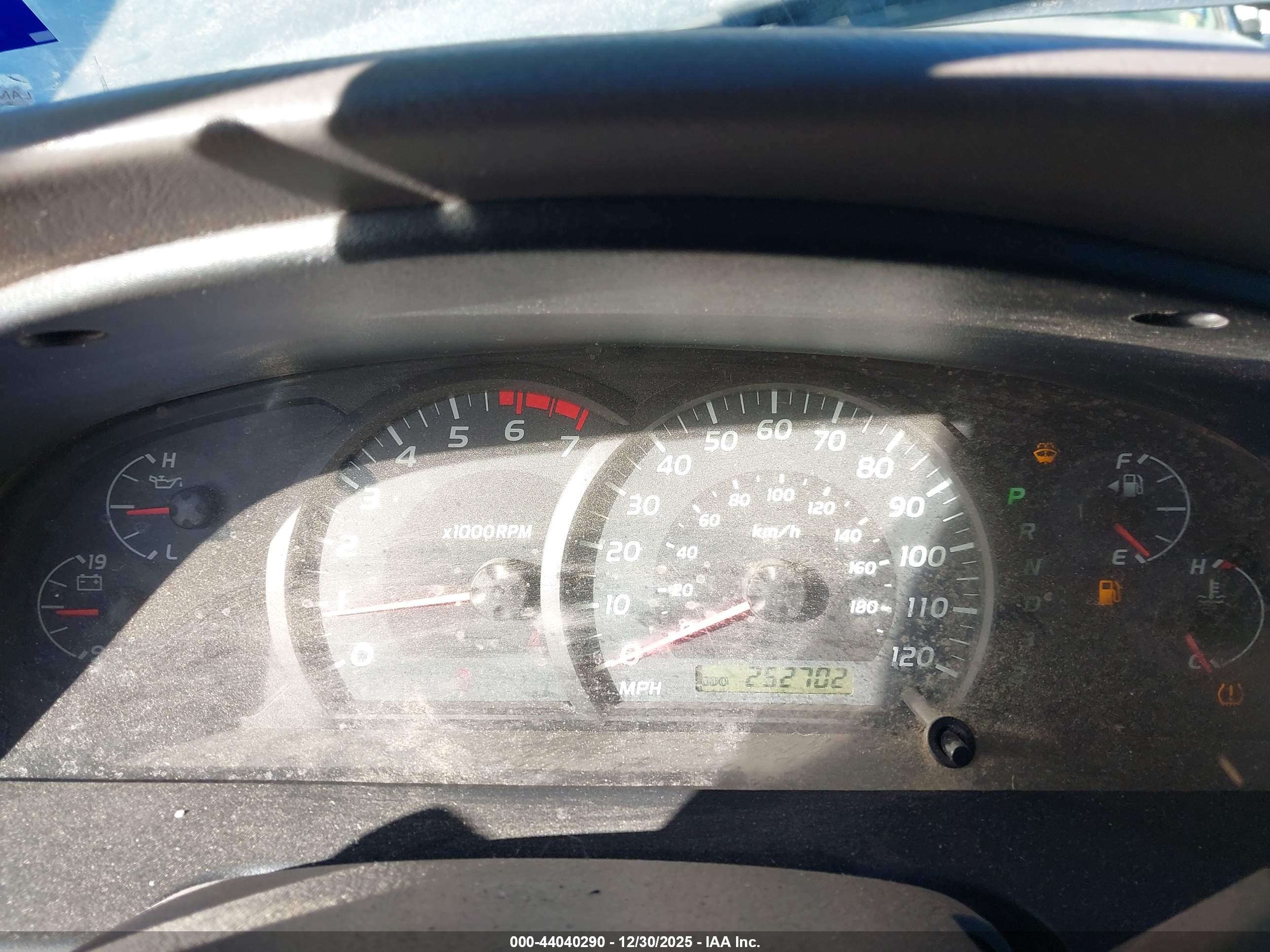 TOYOTA TUNDRA image 7
