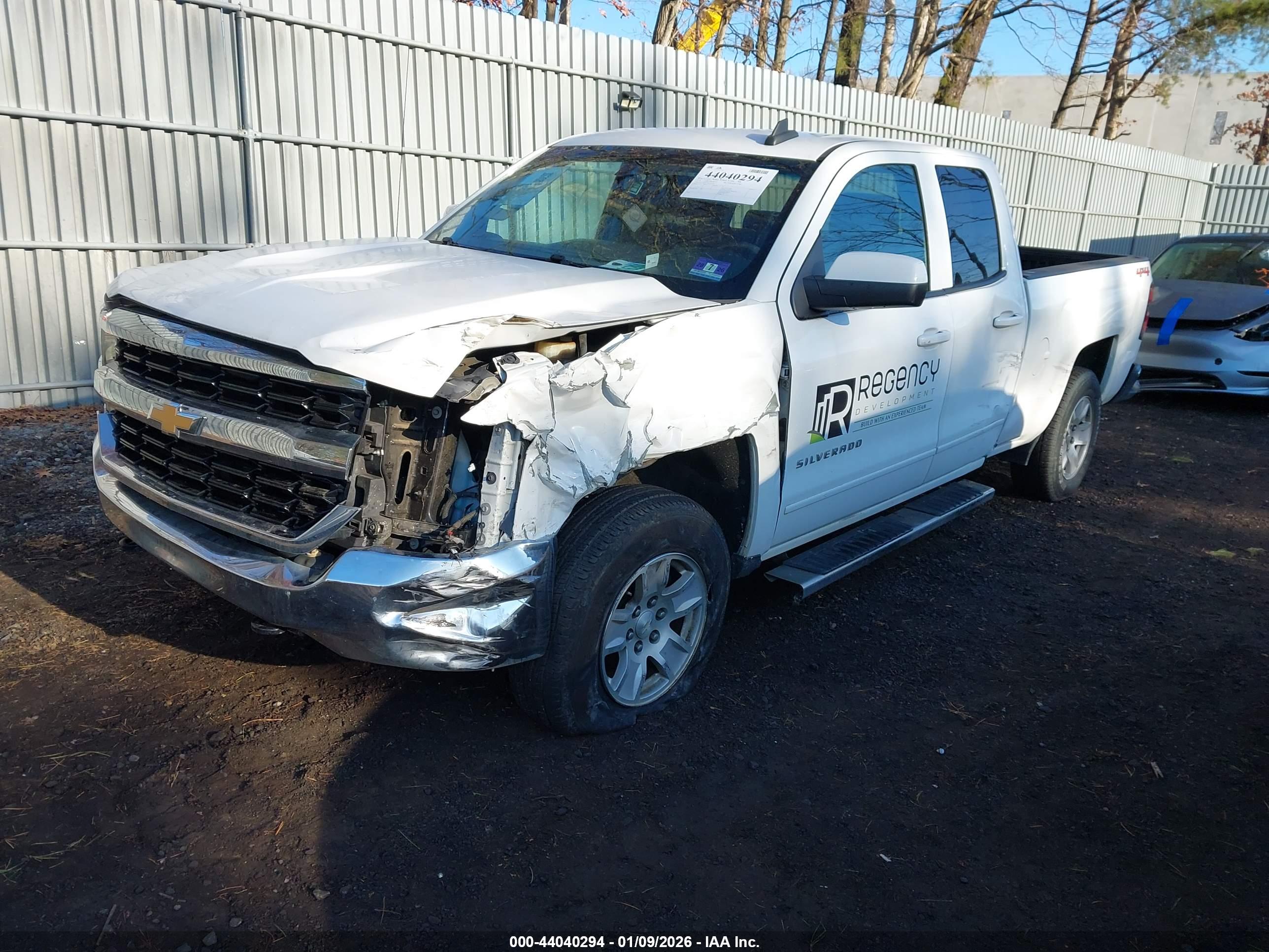 CHEVROLET SILVERADO image 2
