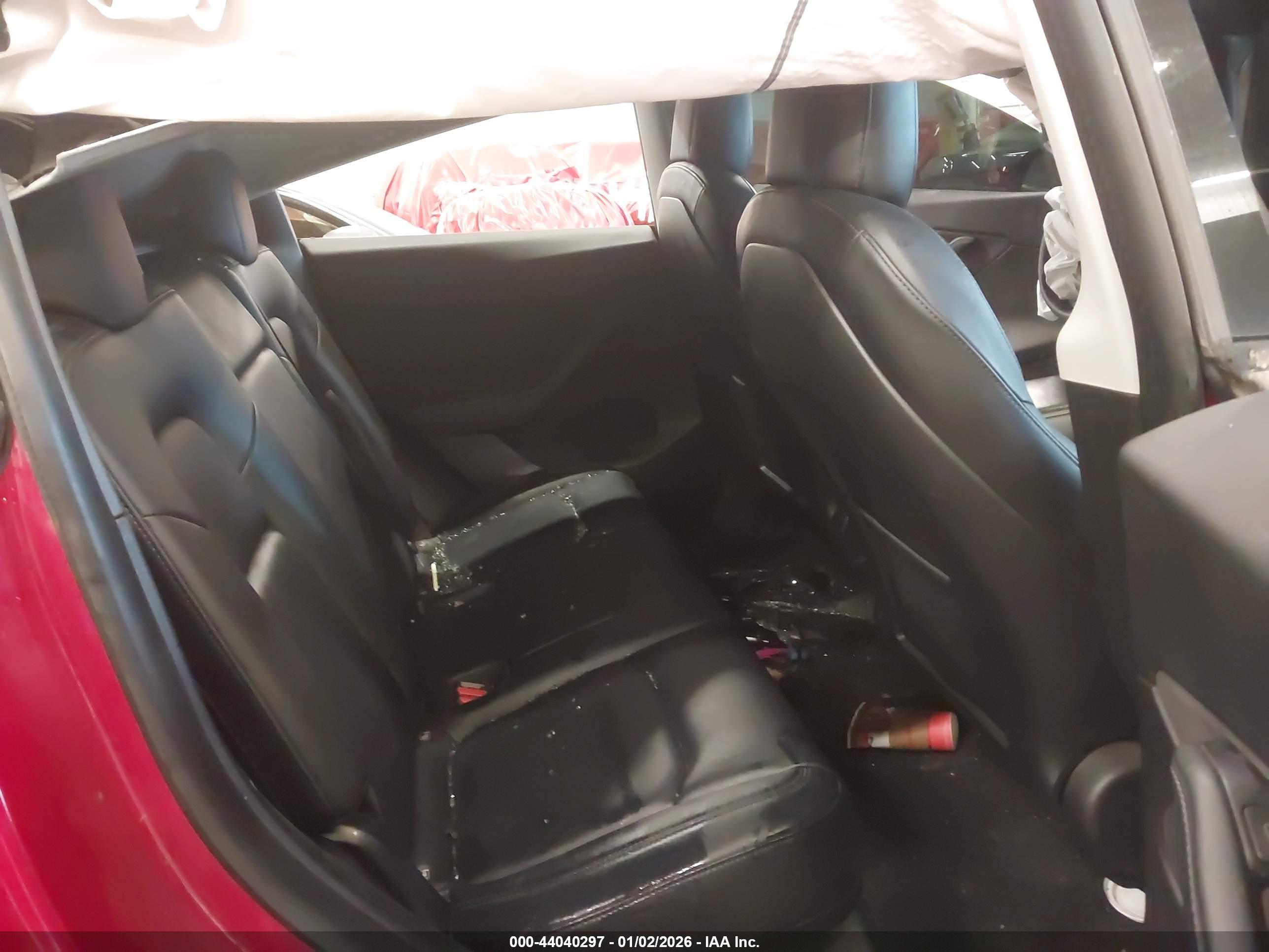 TESLA MODEL image 8