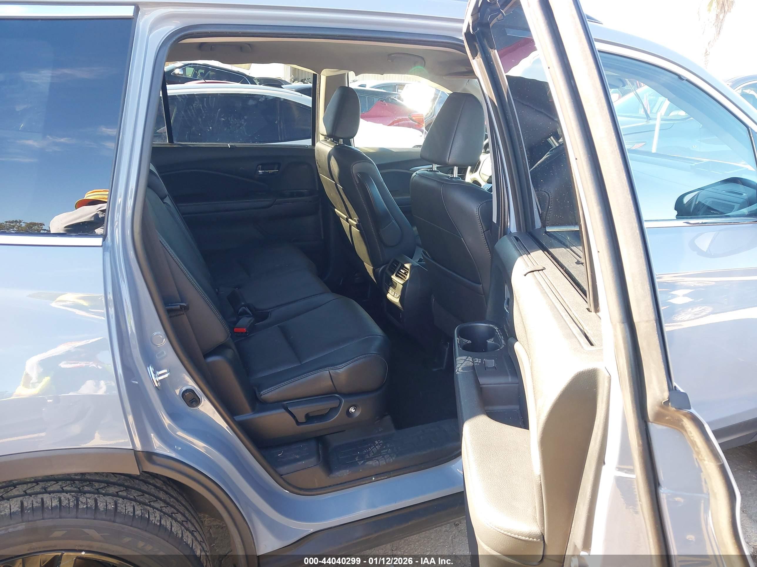 HONDA PILOT image 8