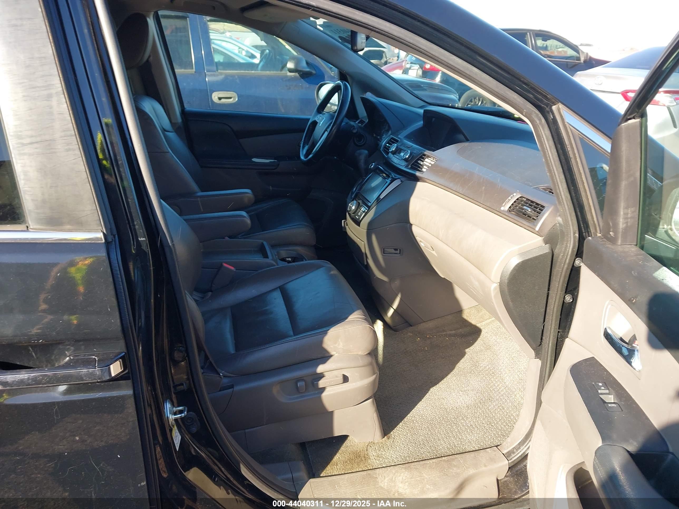 HONDA ODYSSEY image 5