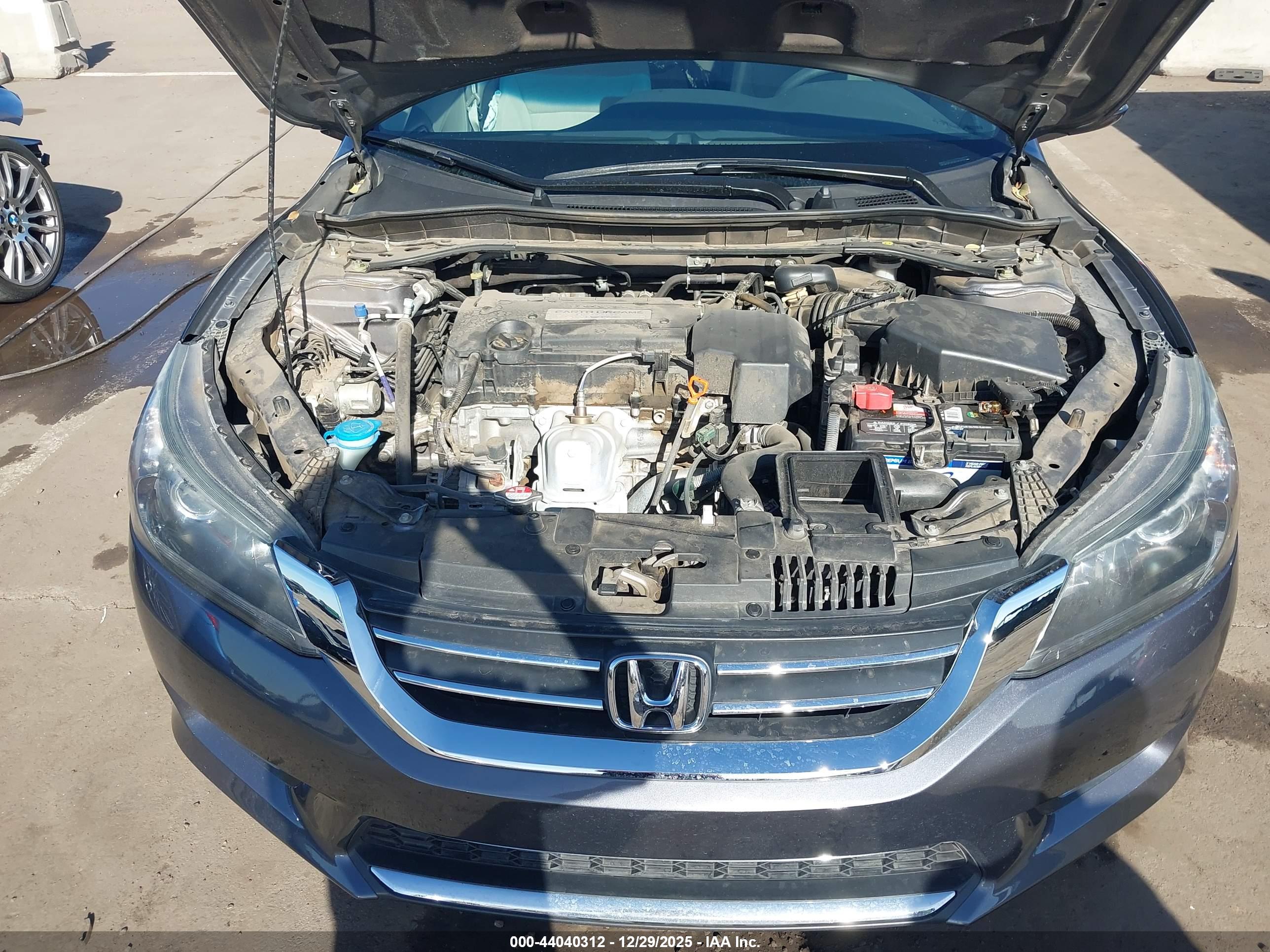 HONDA ACCORD image 10