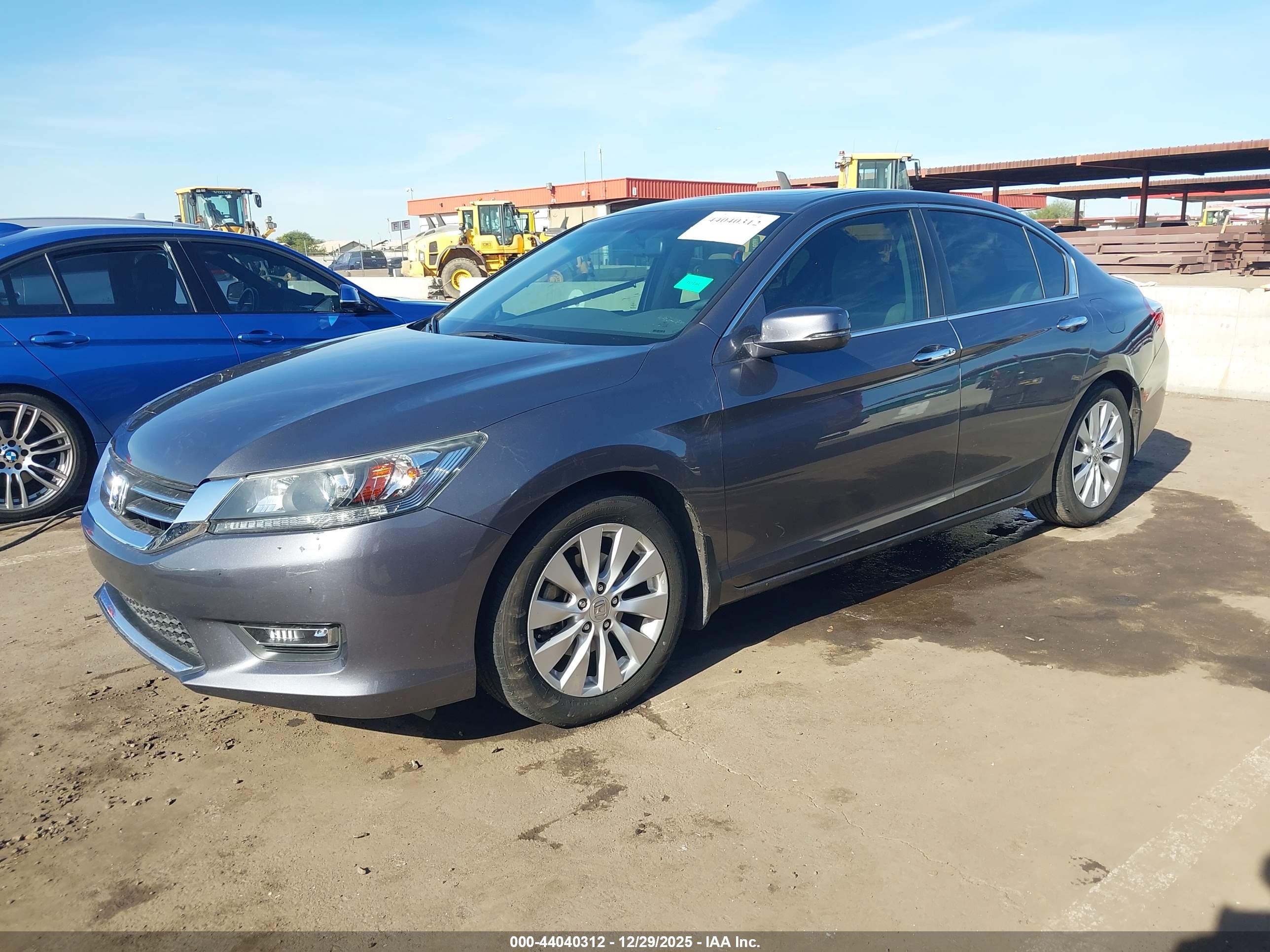HONDA ACCORD image 2