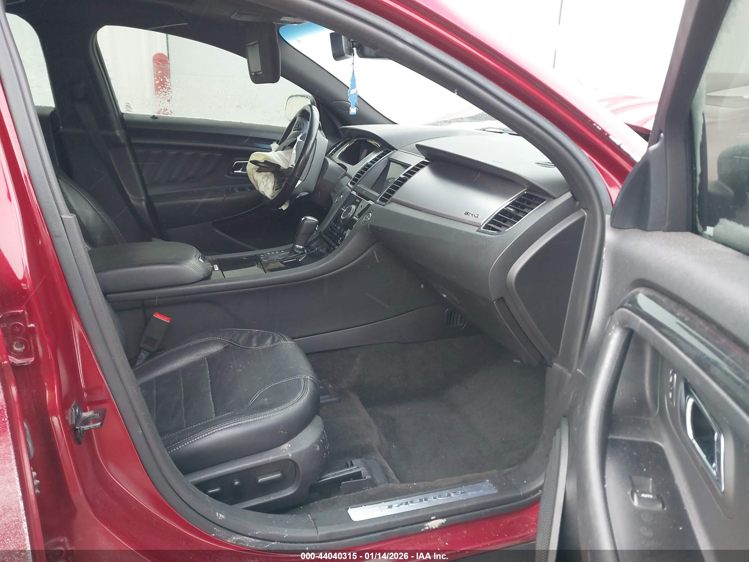 FORD TAURUS image 5
