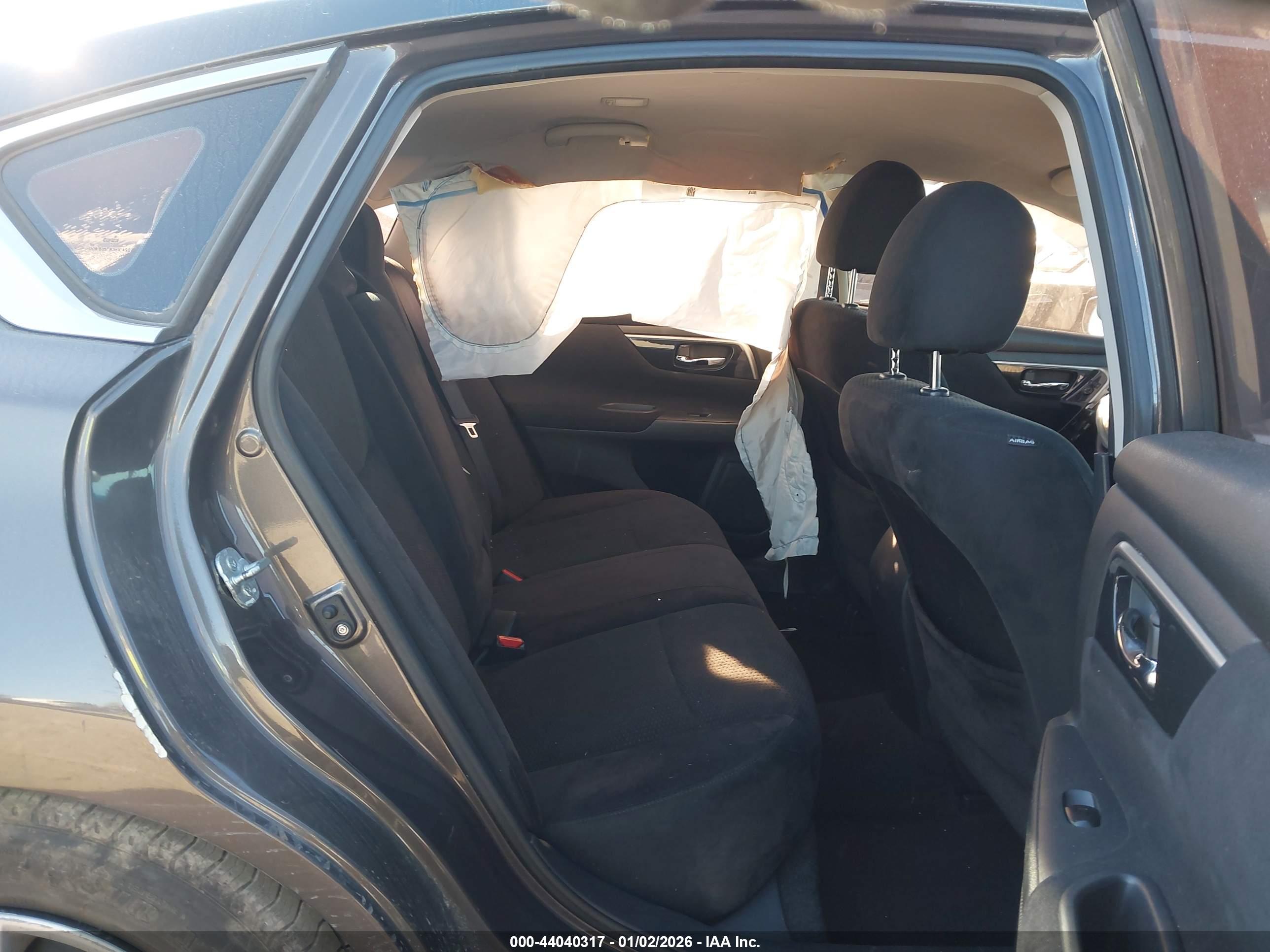 NISSAN ALTIMA image 8