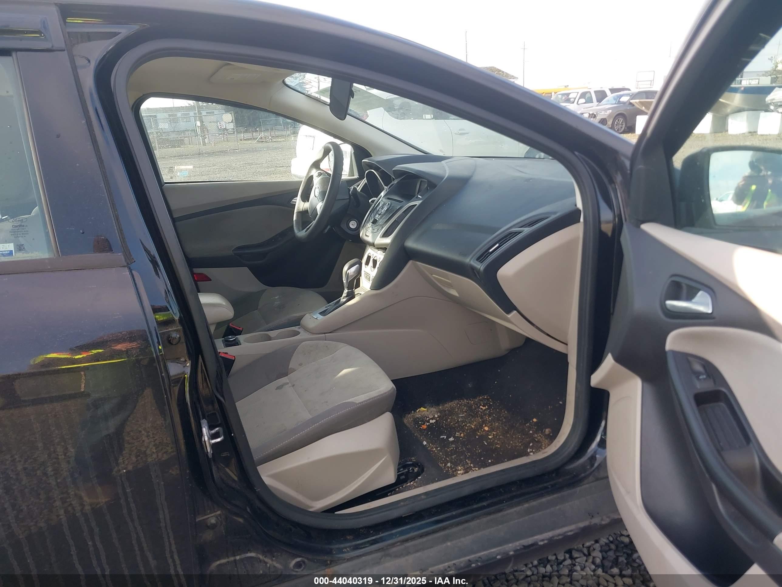 FORD FOCUS image 5