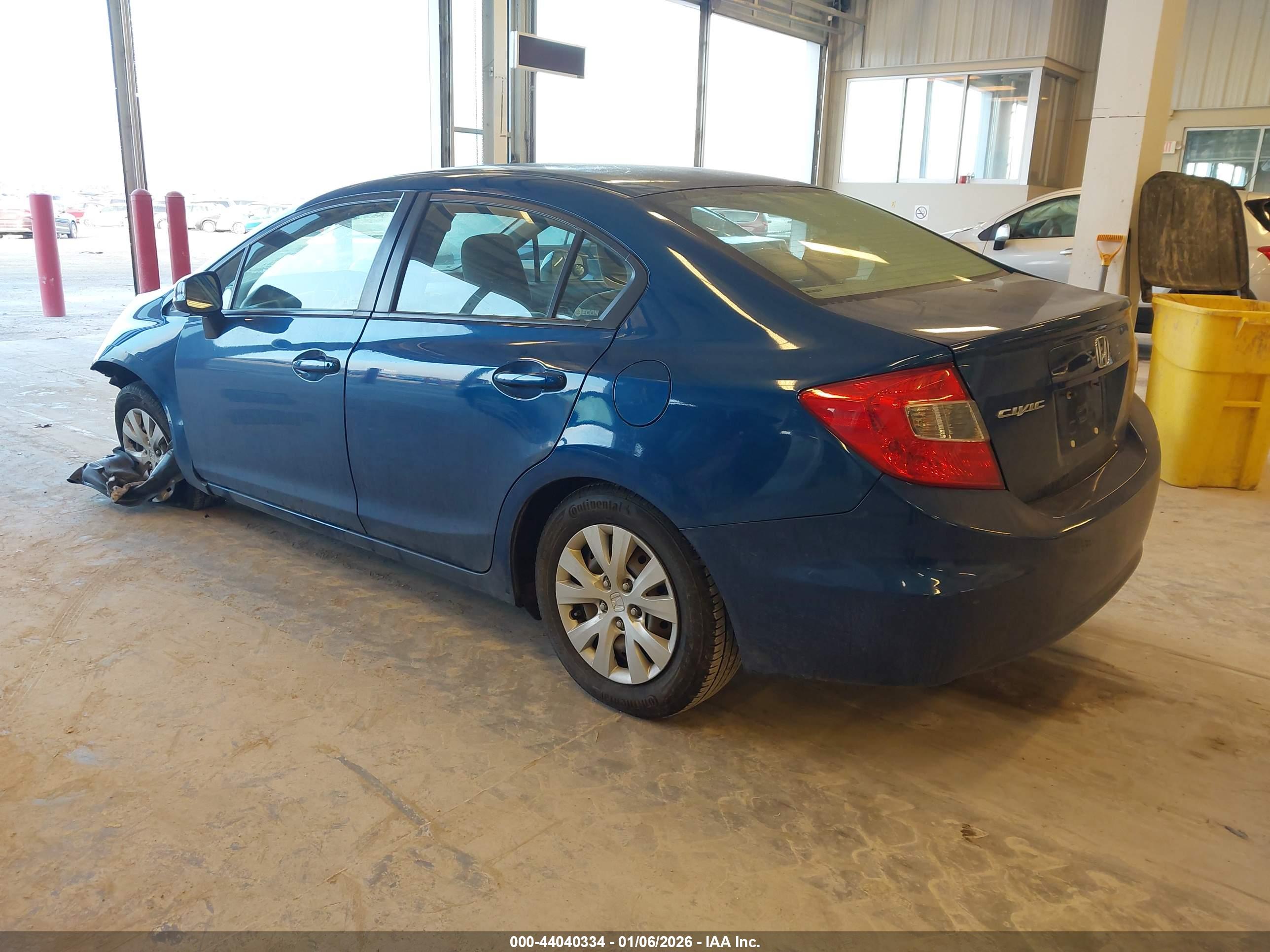 HONDA CIVIC image 3