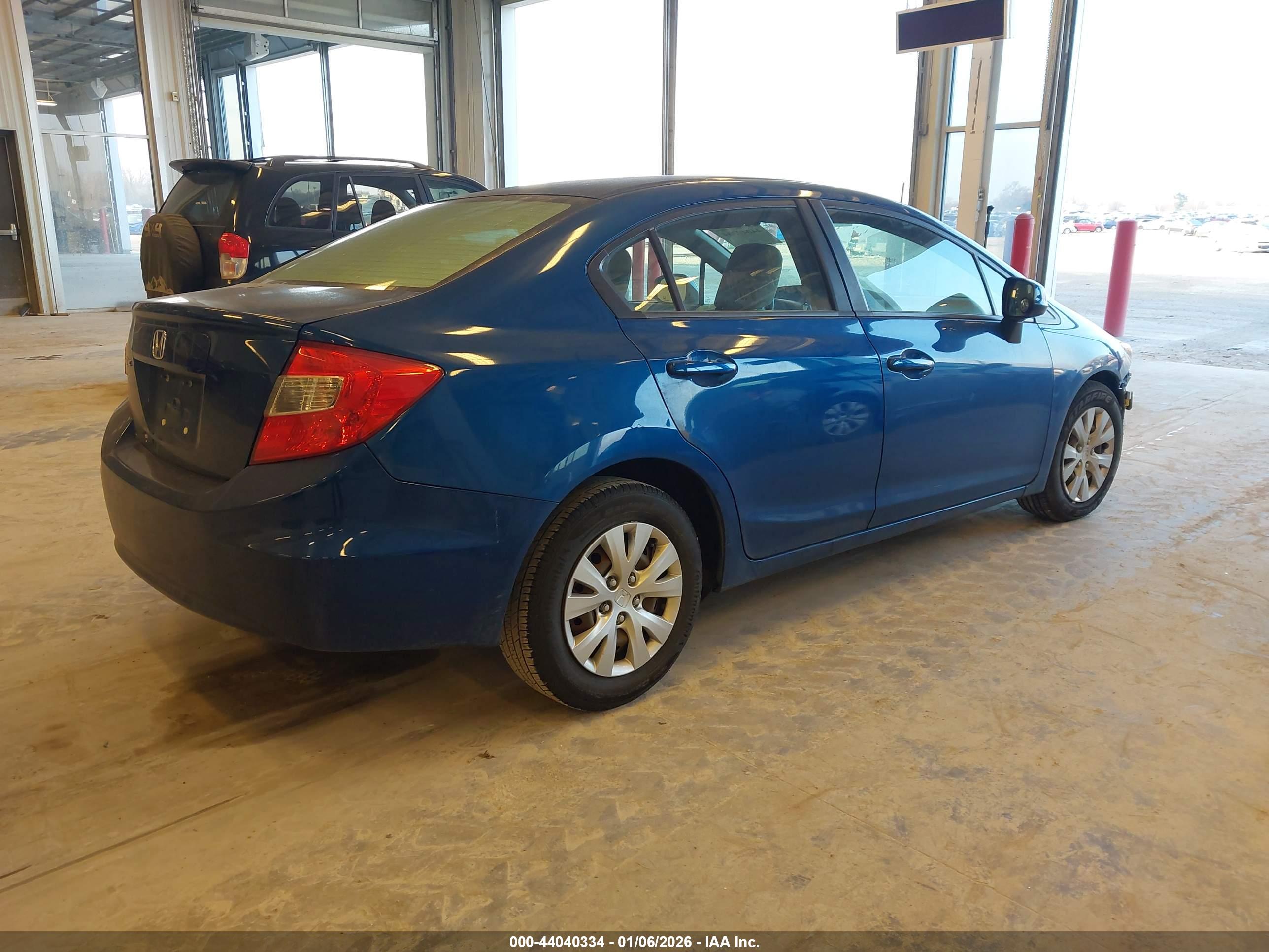 HONDA CIVIC image 4