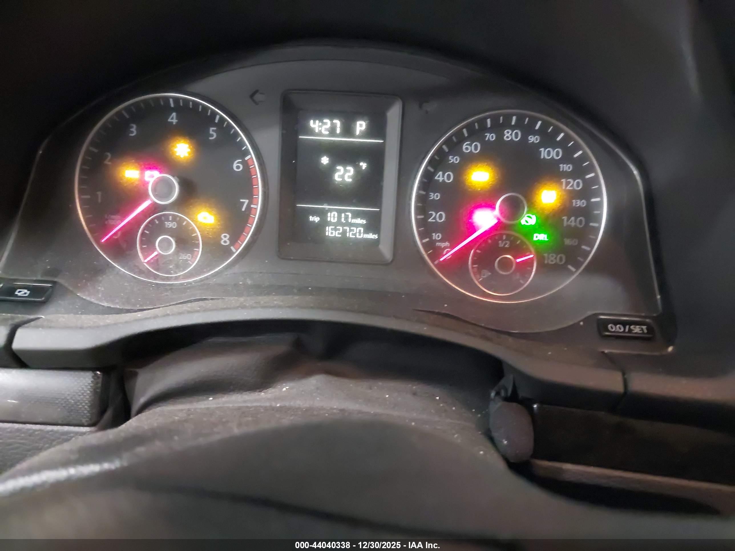 VOLKSWAGEN JETTA image 7