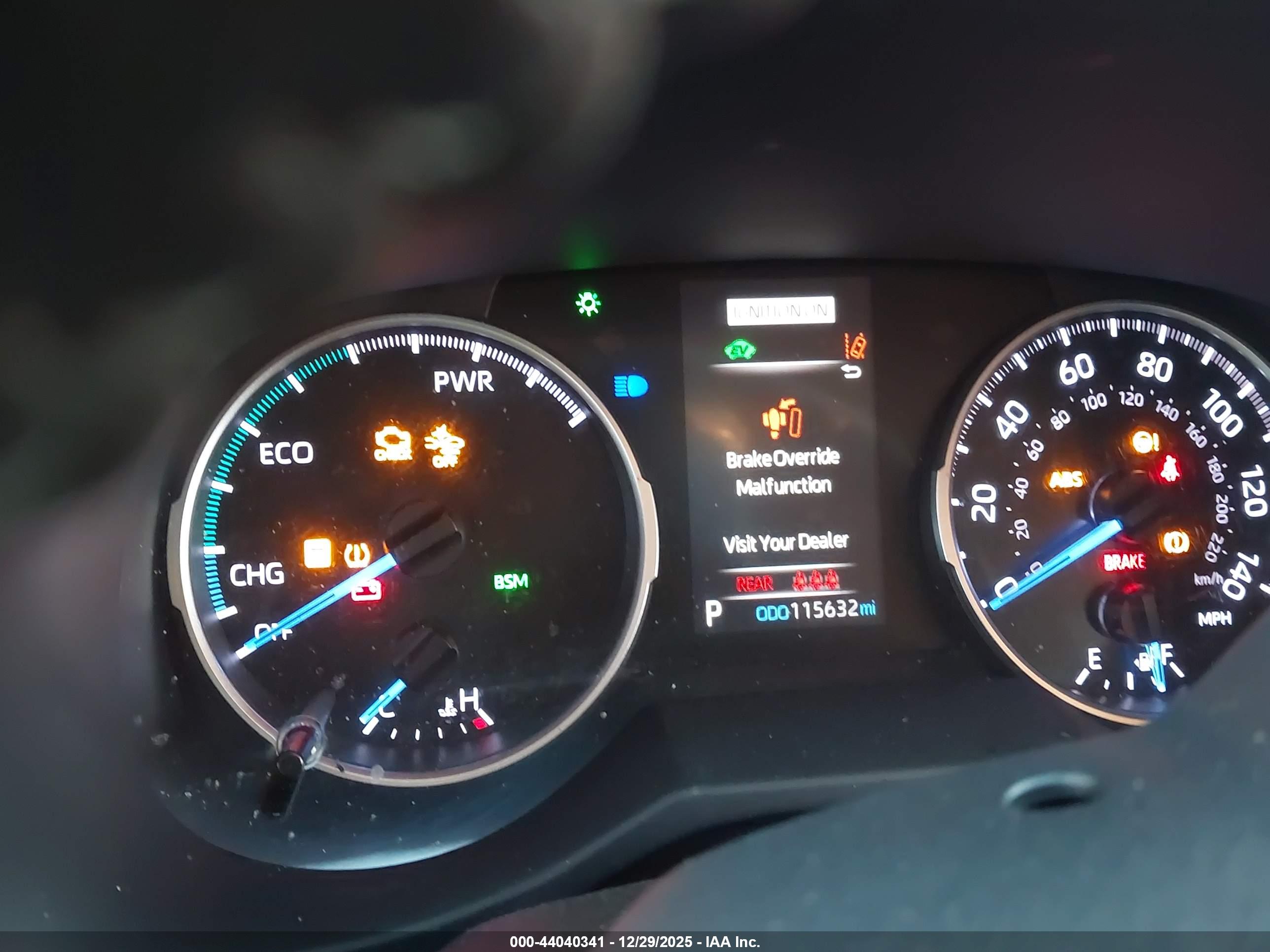 TOYOTA RAV4 image 7