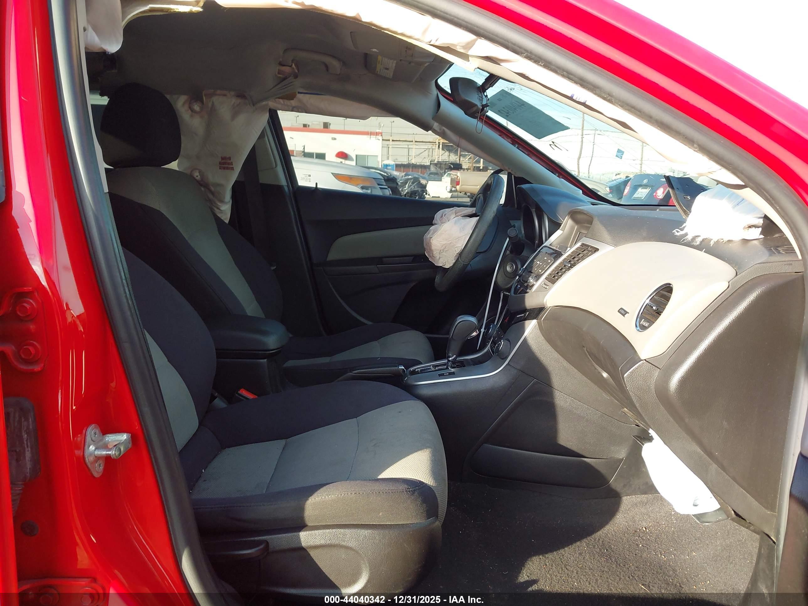 CHEVROLET CRUZE image 5
