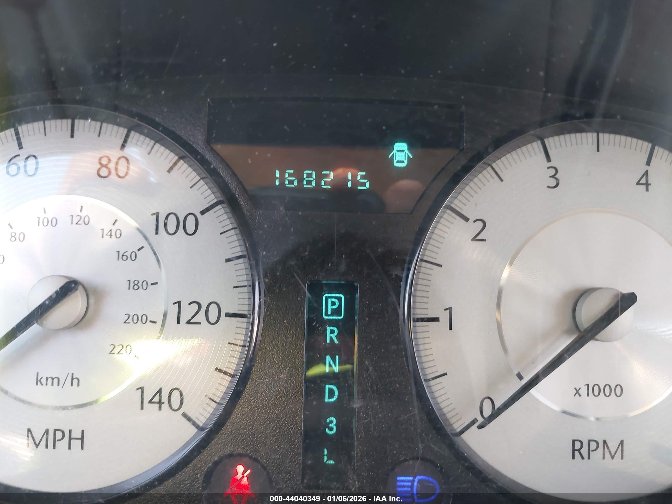 CHRYSLER 300 image 7
